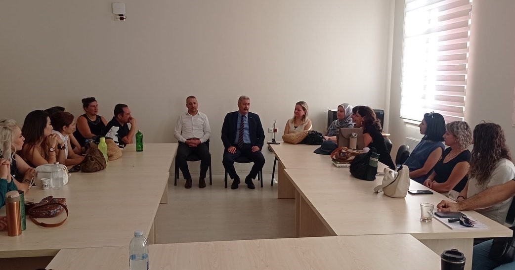 Efeler’de öğretmenlerle istişare toplantısı gerçekleştirildi