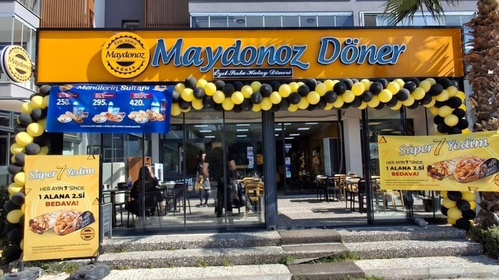 Kayyum’daki 390 şubeli Maydonoz Döner 2 milyar 801 milyon TL’ye satışa çıktı