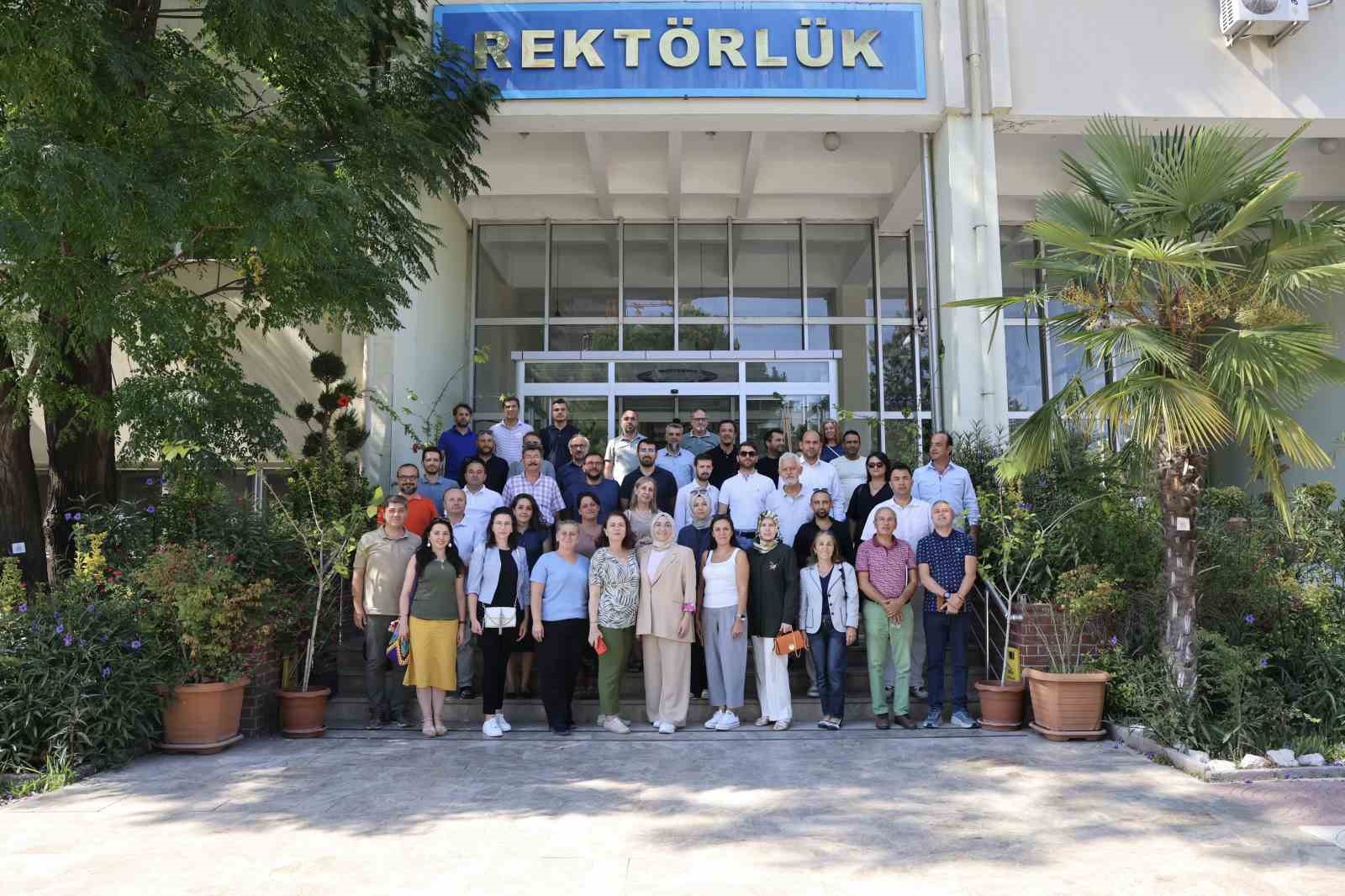 Meslek Yüksekokullarına akreditasyon desteği