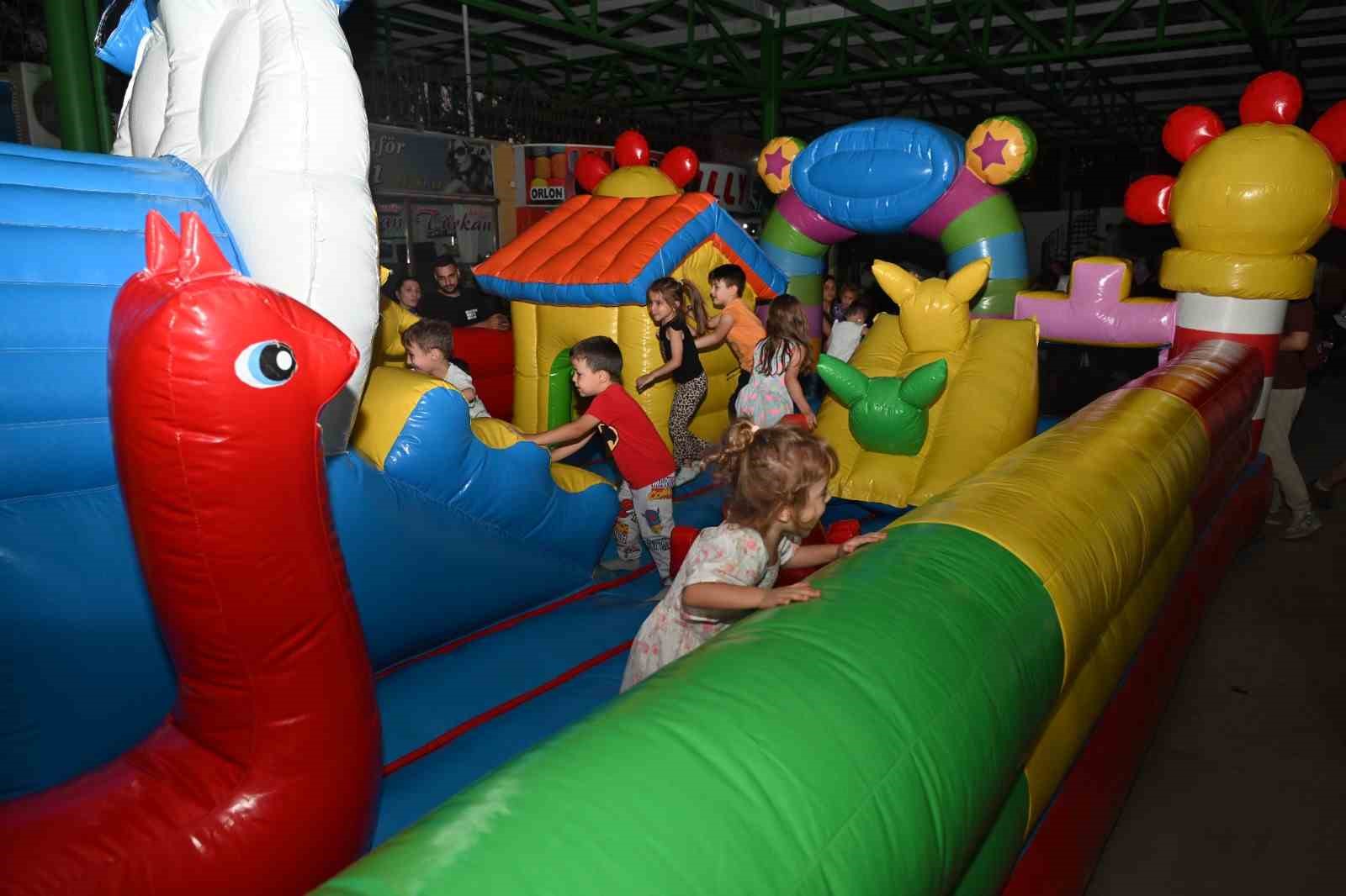 Halıkent’te yaz akşamı sinema keyfi