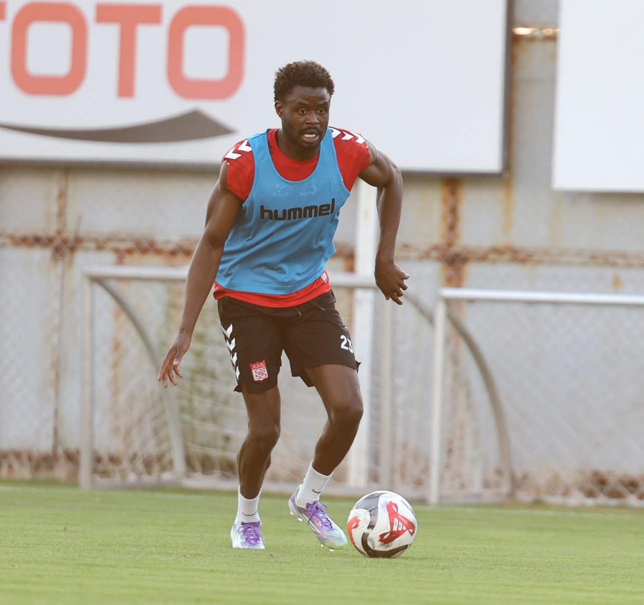 Sivasspor’da Sarıyer maçı hazırlıkları devam ediyor