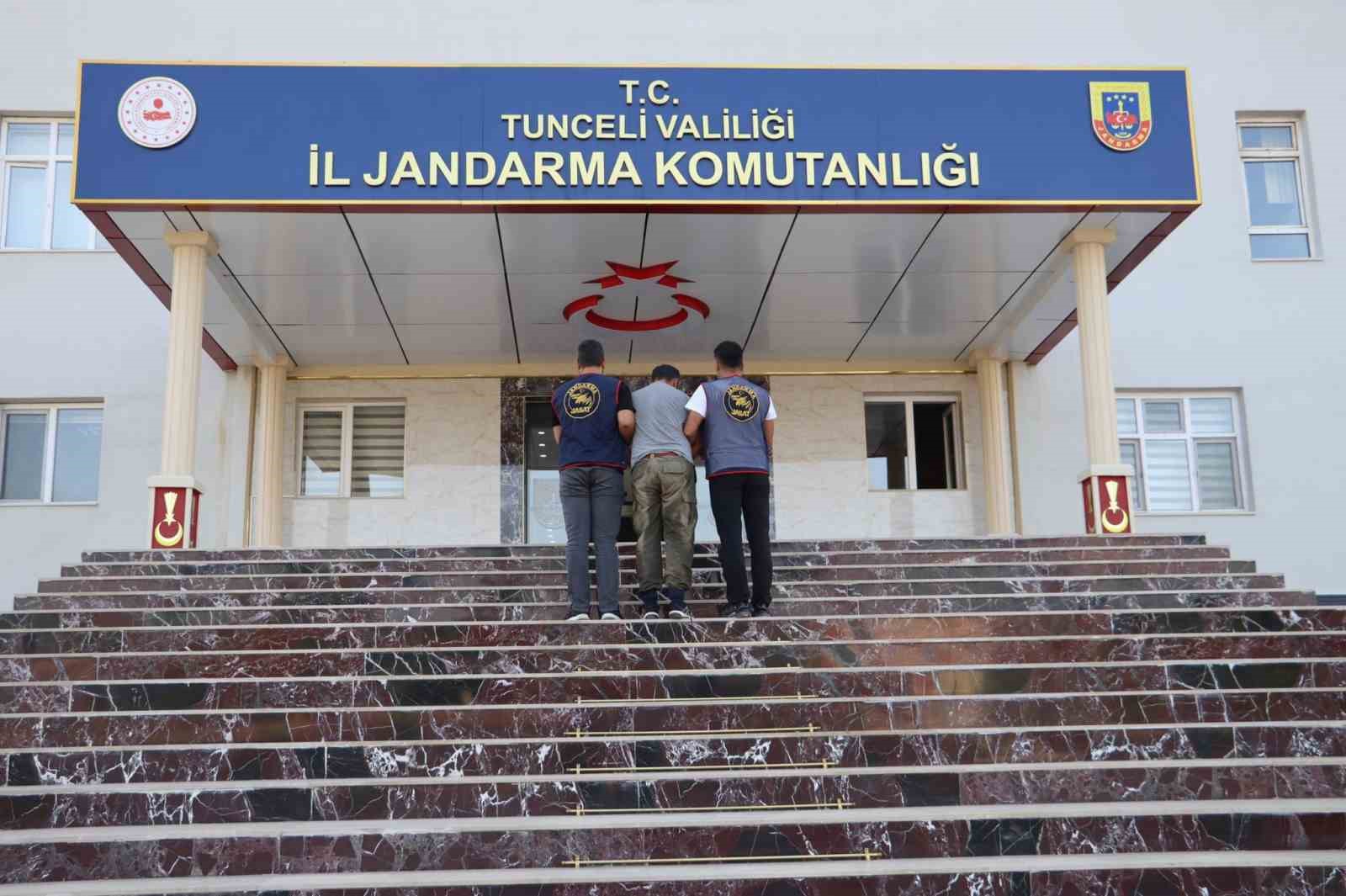 Tunceli’de aranan 2 şüpheli yakalandı
