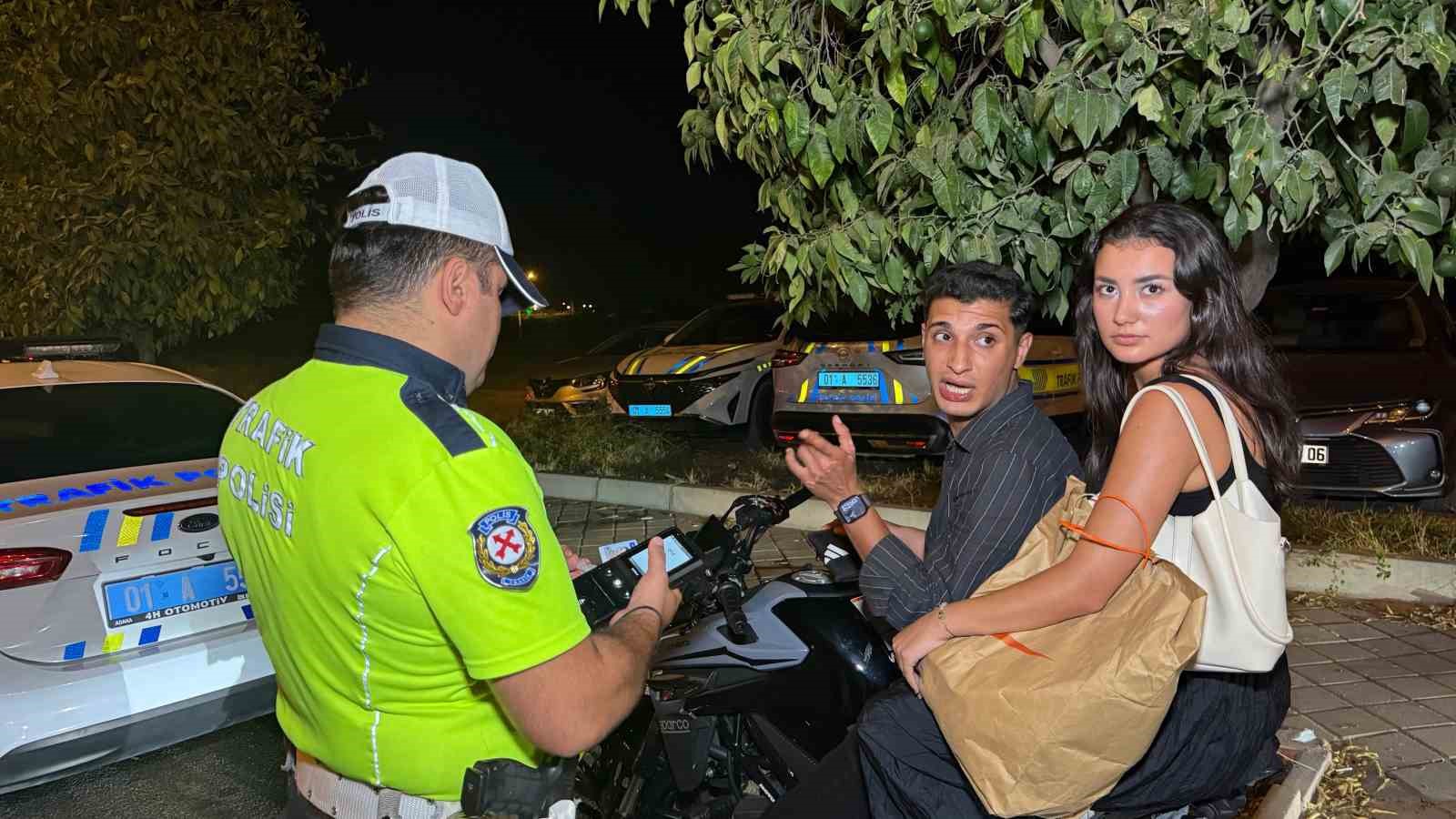 Adana’da alkollü araç kullananlar polisten kaçamadı