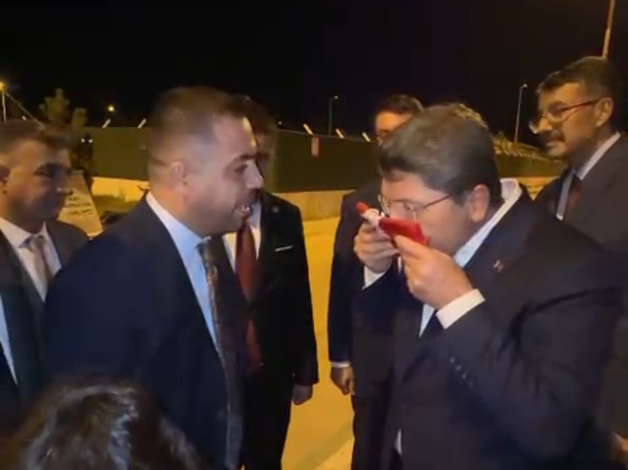 Bakan Tunç’a Yüksekova’da anlamlı sürpriz