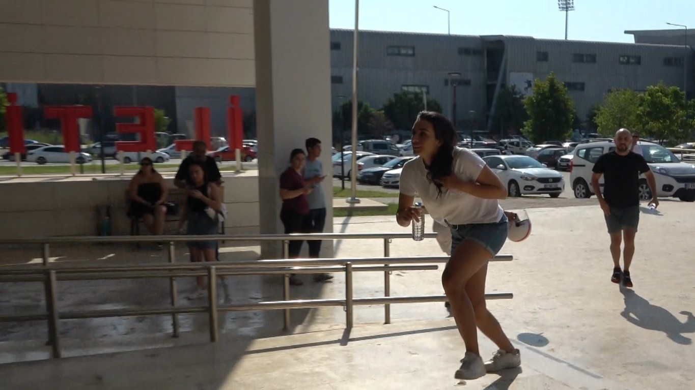 KPSS yine maratonu aratmadı, son dakikaya kalanlar saniyelerle yarıştı