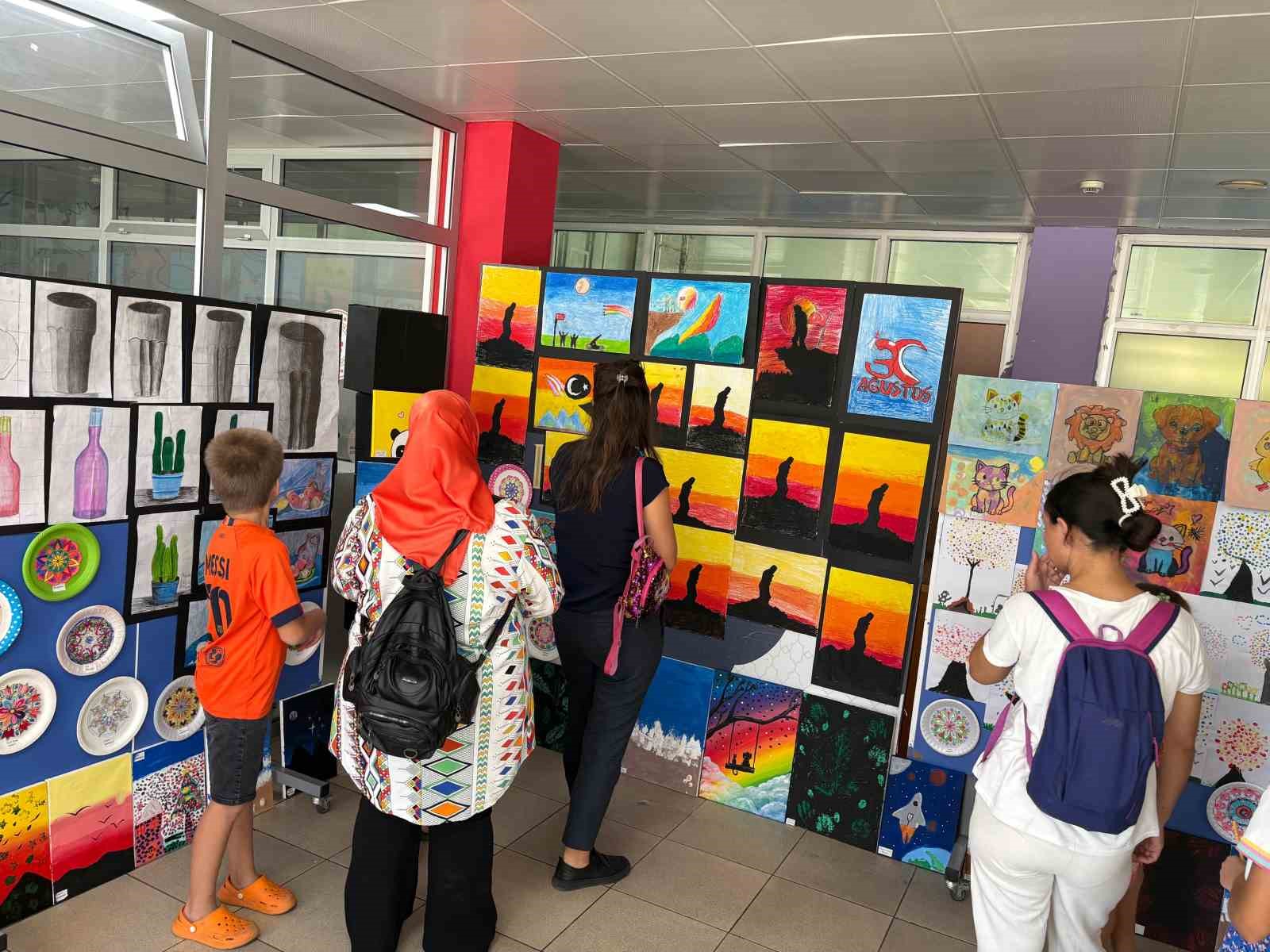 Çocukların hayal gücü sergiye taşındı