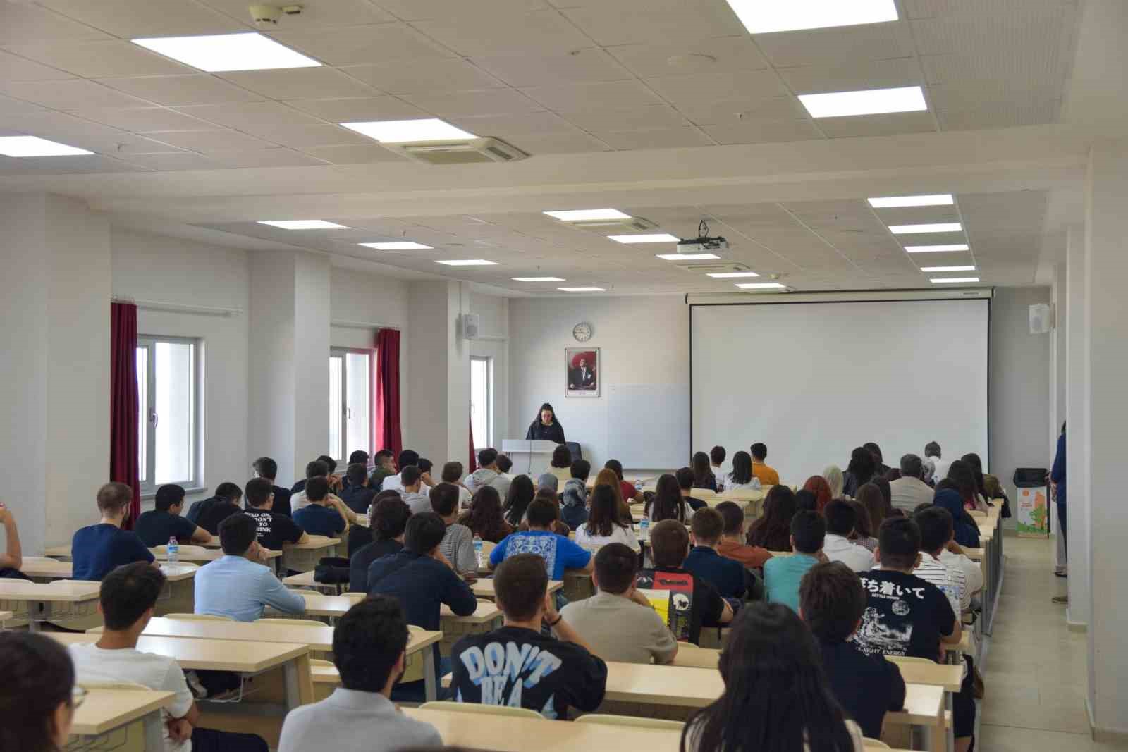 Bilecik Şeyh Edebali Üniversitesi Tıp Fakültesi’nde 2025-2026 akademik yıl açılışı yapıldı