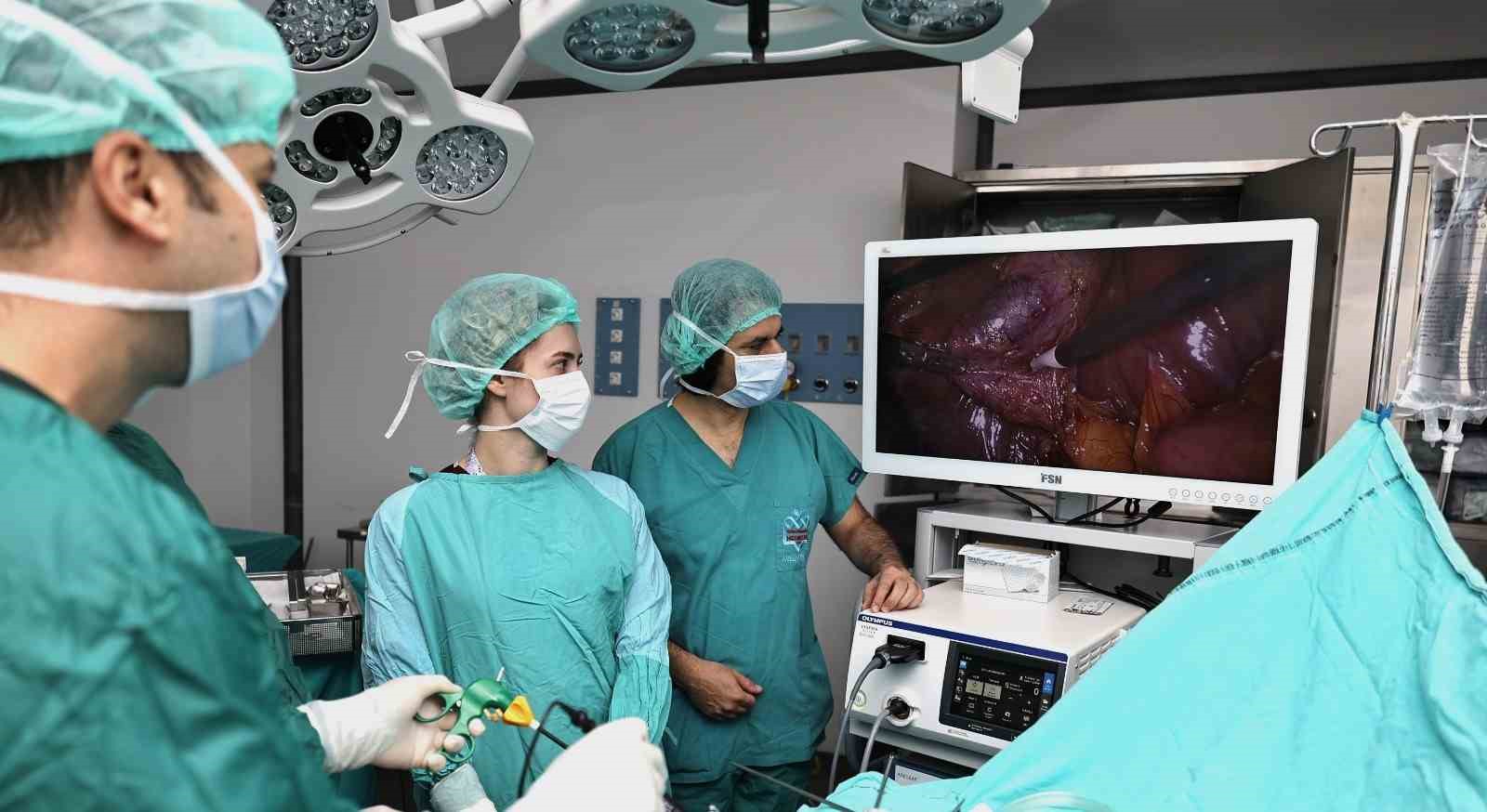 ERÜ Hastanelerine kazandırılan son teknoloji laparoskopi cihazları ile tedaviler daha da kolaylaşacak