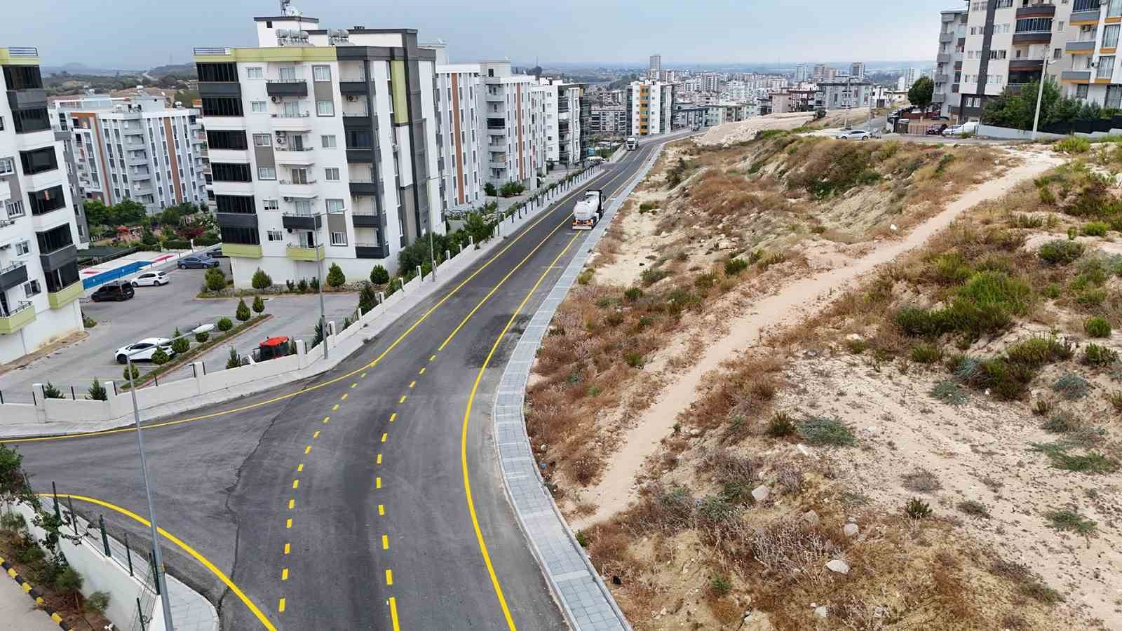 Tarsus’ta yol çalışmalarıyla ulaşım güvenliği artıyor