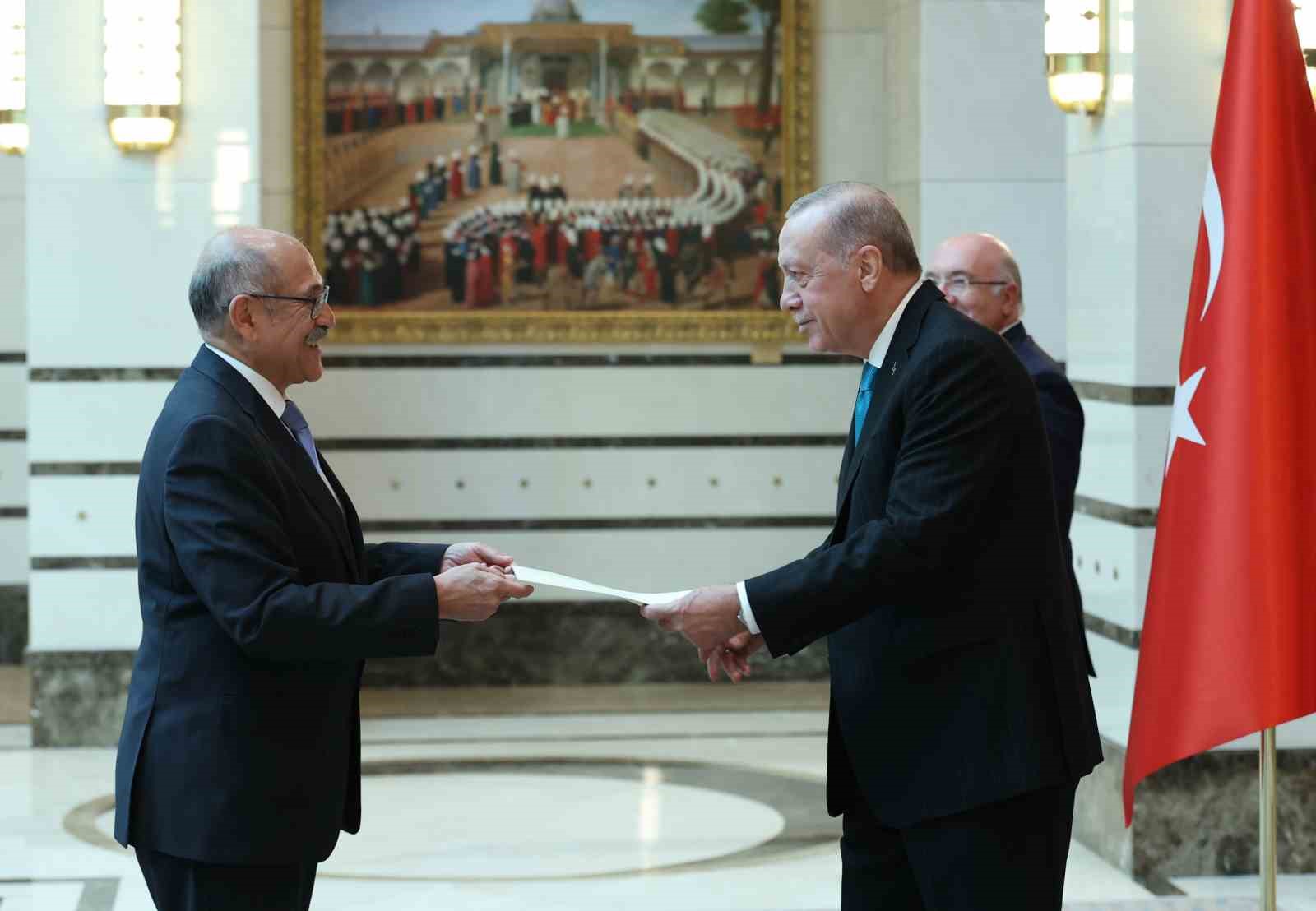 Cumhurbaşkanı Erdoğan, 4 ülkenin büyükelçisini kabul etti