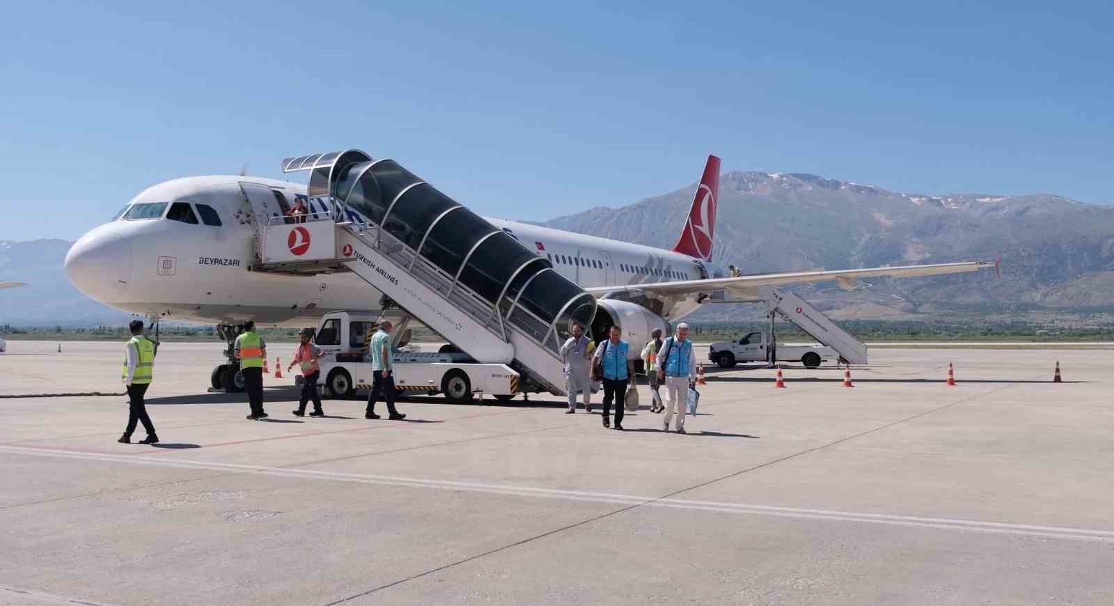 Ağustos ayında Erzincan Yıldırım Akbulut Havalimanı’nda 53 bin 144 yolcuya hizmet verildi