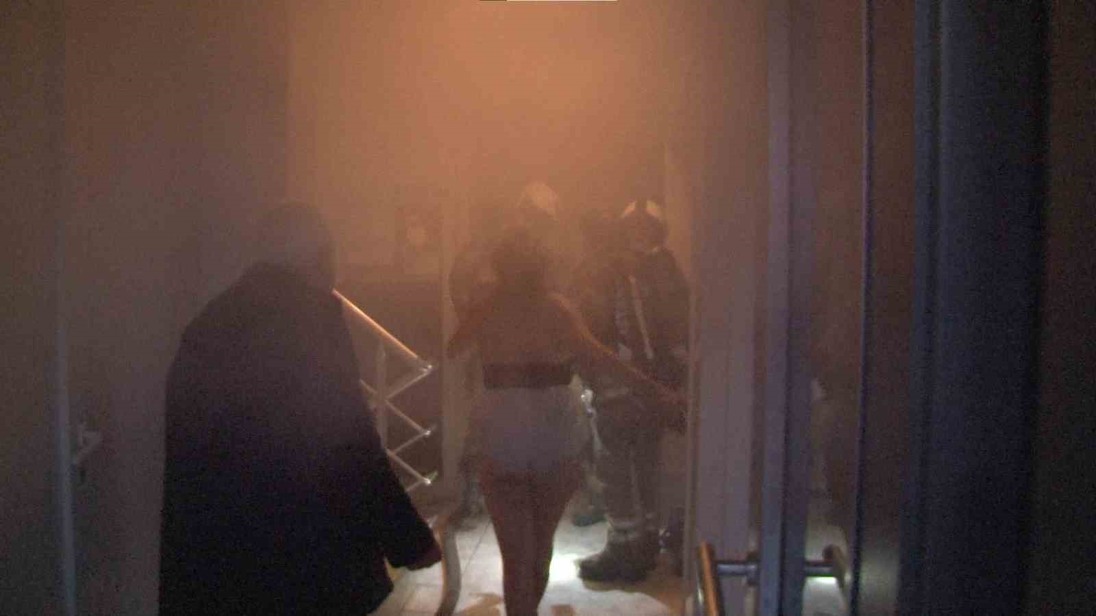 Ataşehir’de yangın paniği: Hayvanlarını kurtarmak için alevlerin arasına girdi