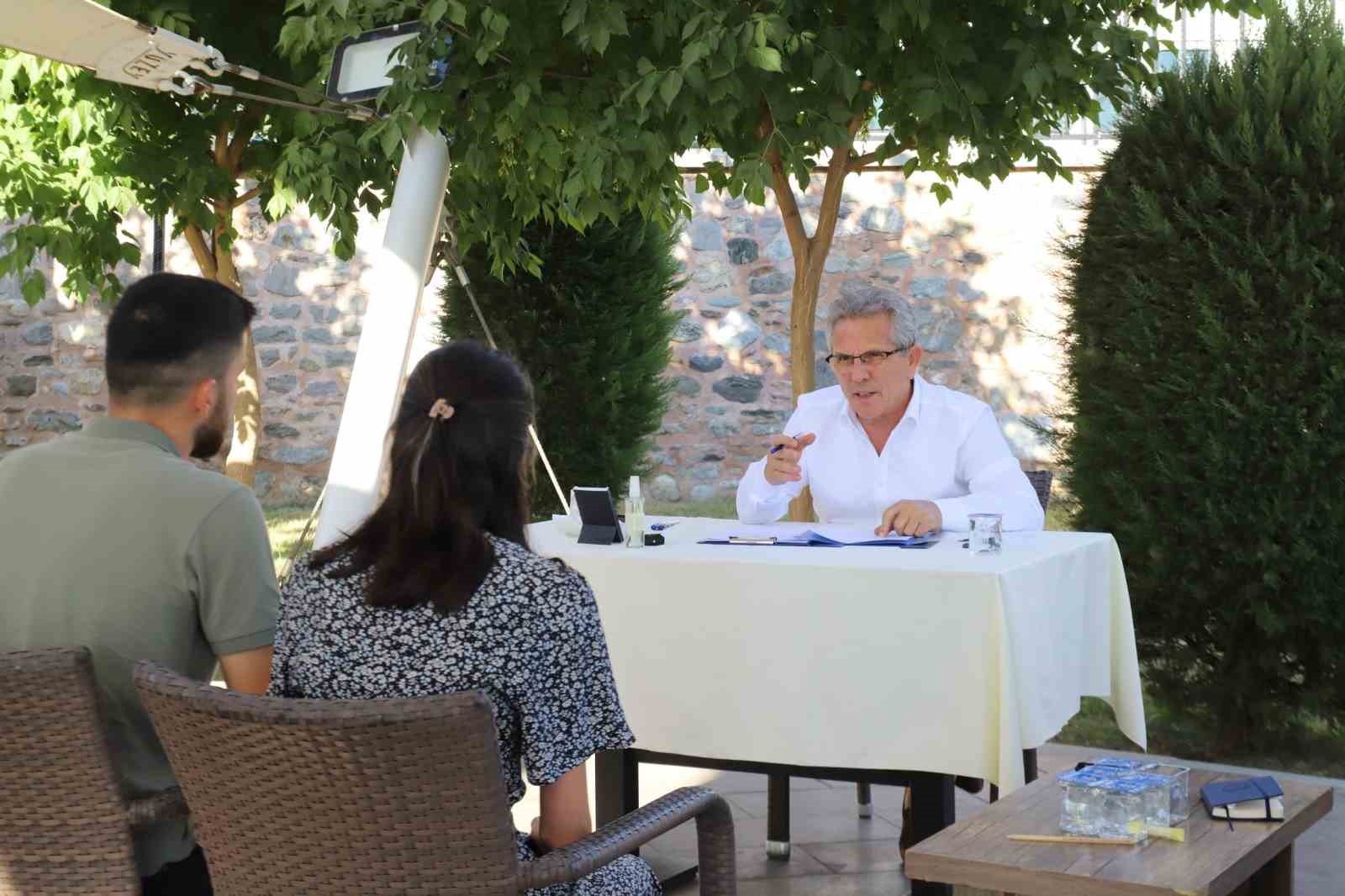 Başkan Tetik, halk gününde vatandaşları dinledi