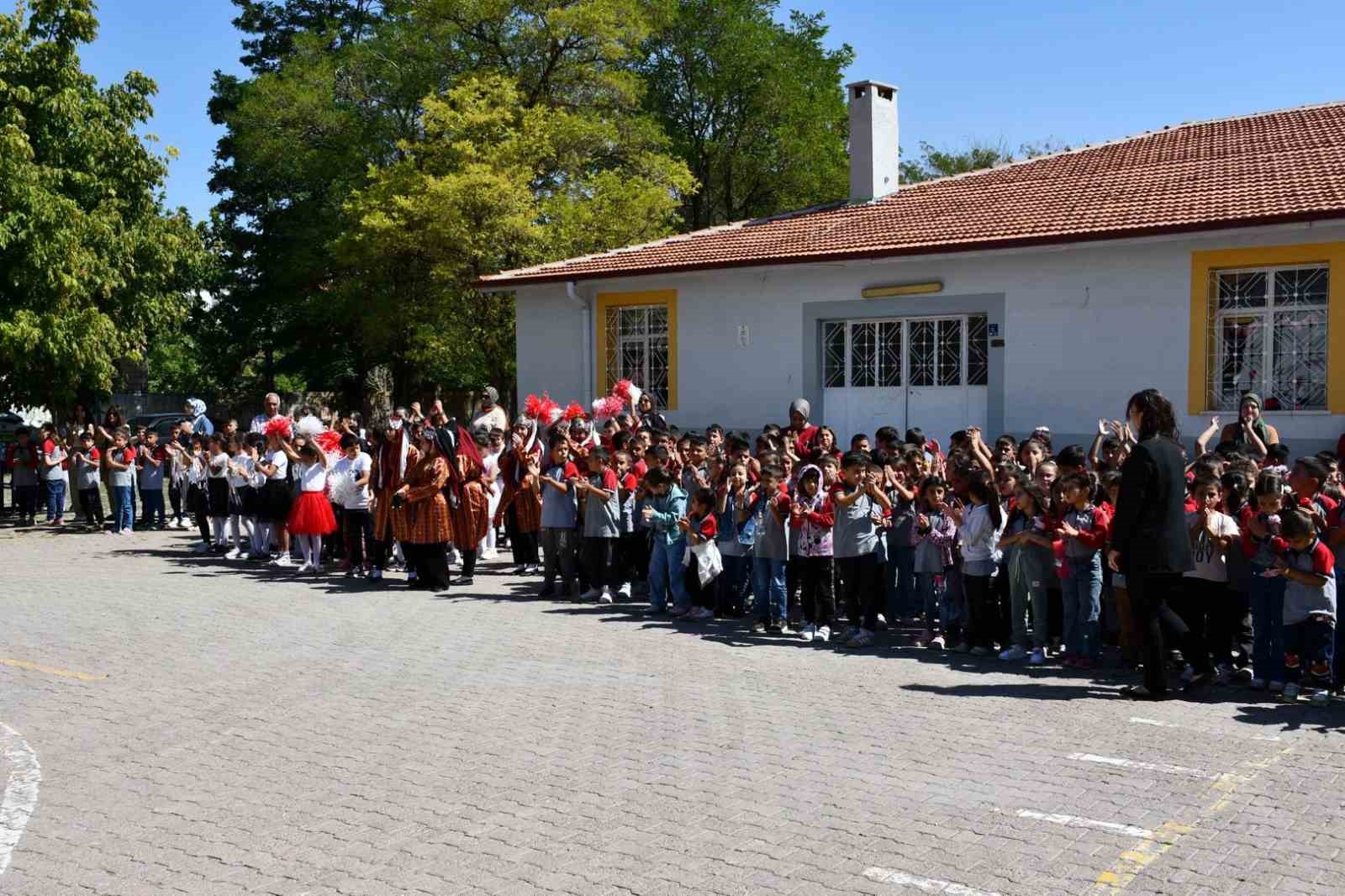 İlköğretim Haftası Tomarza’da coşkuyla kutlandı
