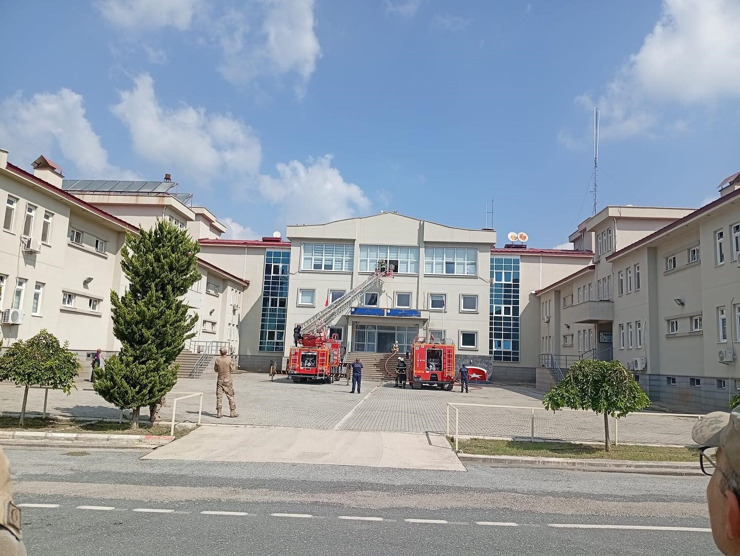 Hatay’da itfaiyeden Mehmetçiğe yangın eğitimi