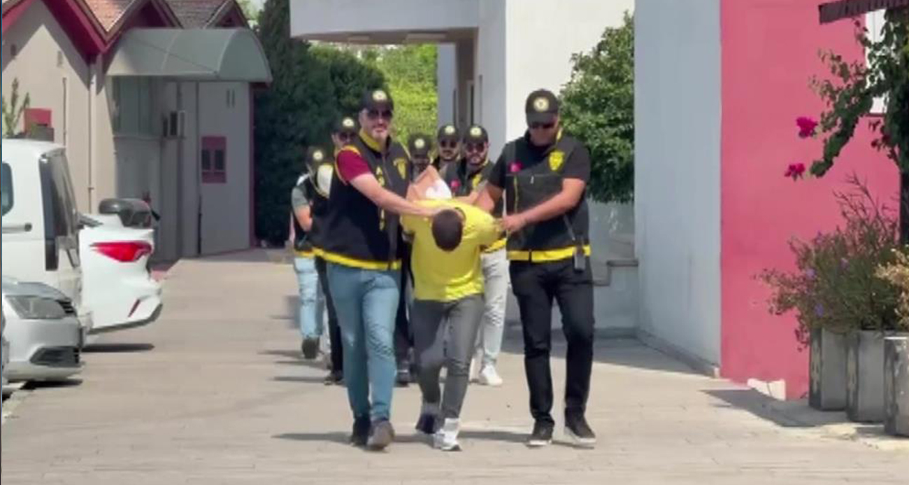 2 kişiyi vurup kuyumcu soymuşlardı: Altınları satıp paraları sayarken kendilerini çekmişler