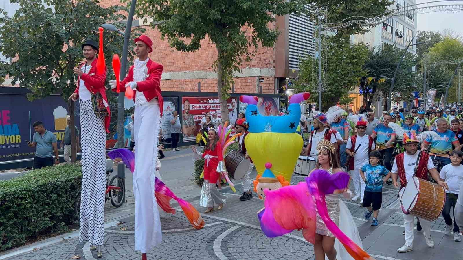 Lüleburgaz’da bisiklet festivali kortej ile başladı