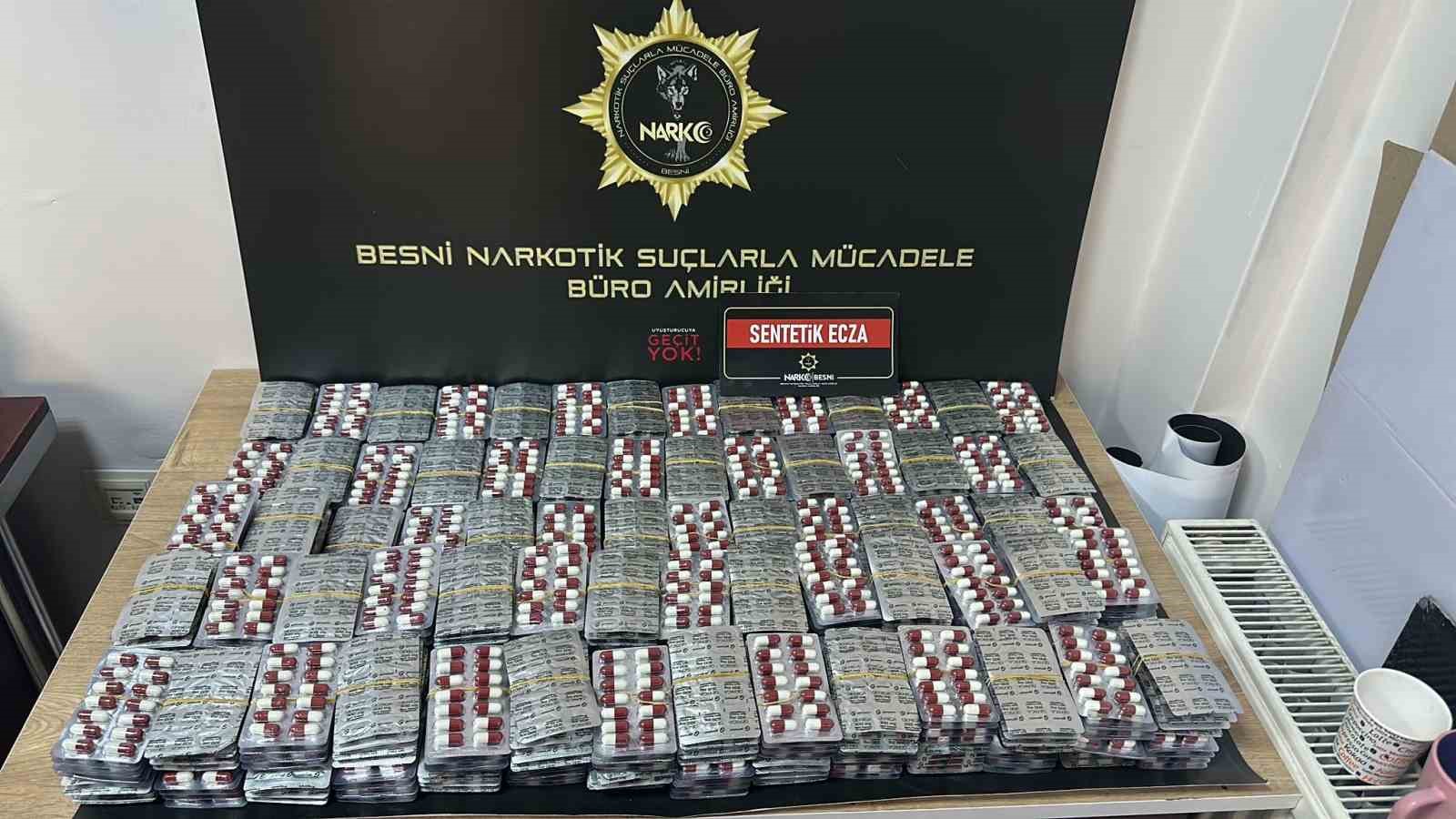 Uyuşturucu operasyonunda 2 şahıs tutuklandı