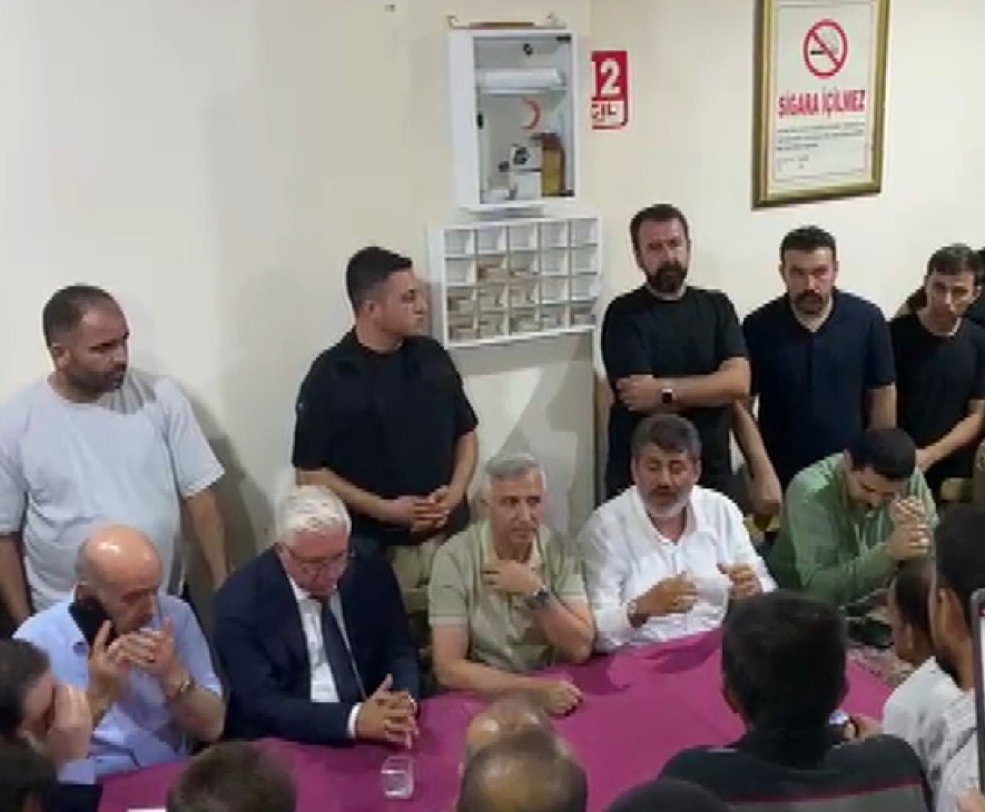 Kahramanmaraş’ın Pazarcık ilçesinde yol trafiğe açıldı