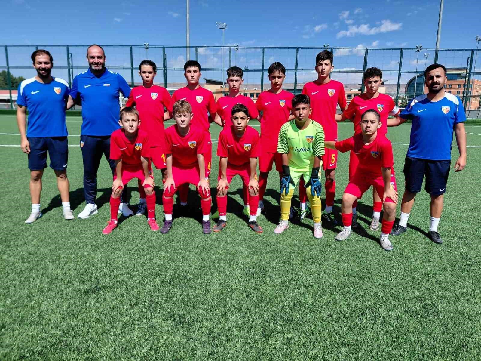 GelişimLigi U-14: Kayserispor: 1 - SincanBelediye Ankaraspor: 1