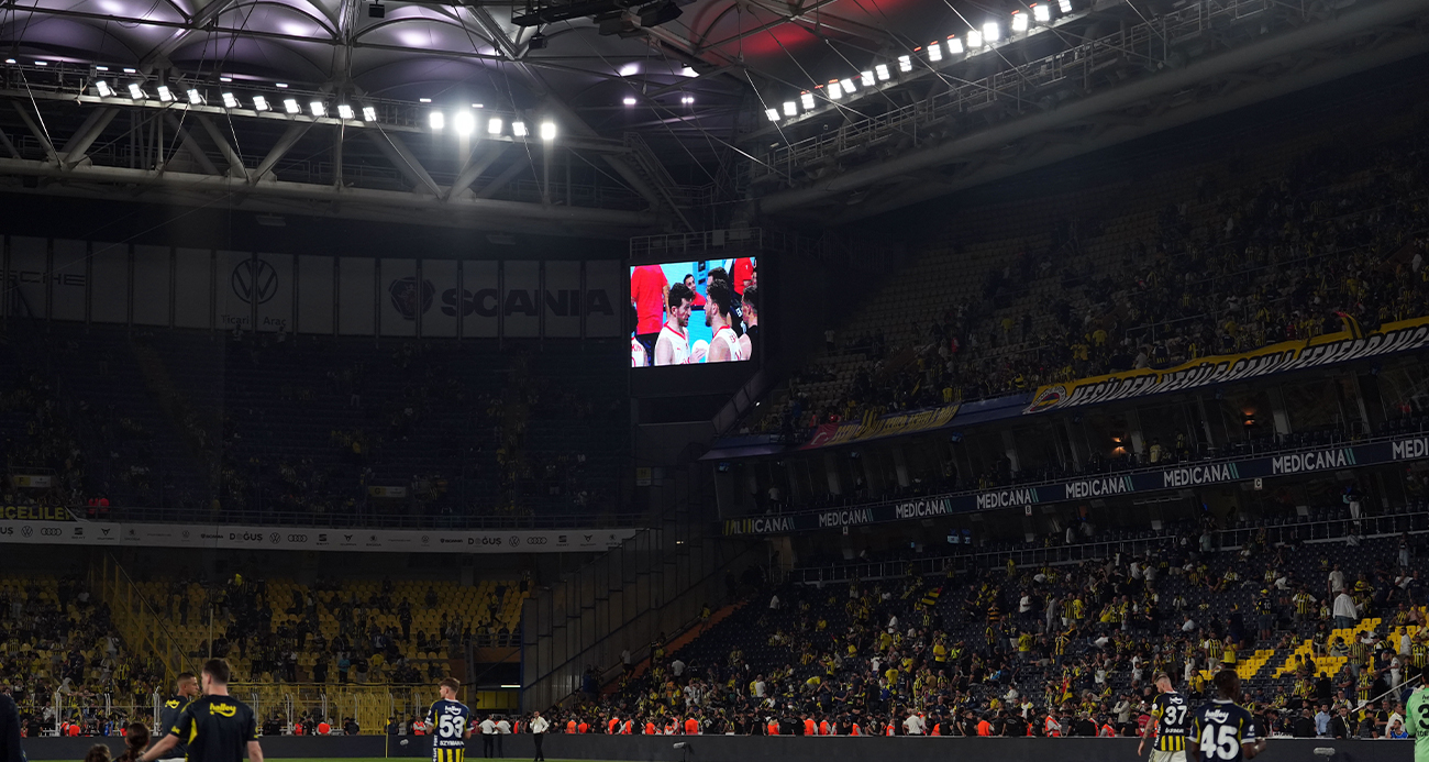 Kadıköy’de maç bitti, millilerin final heyecanı başladı