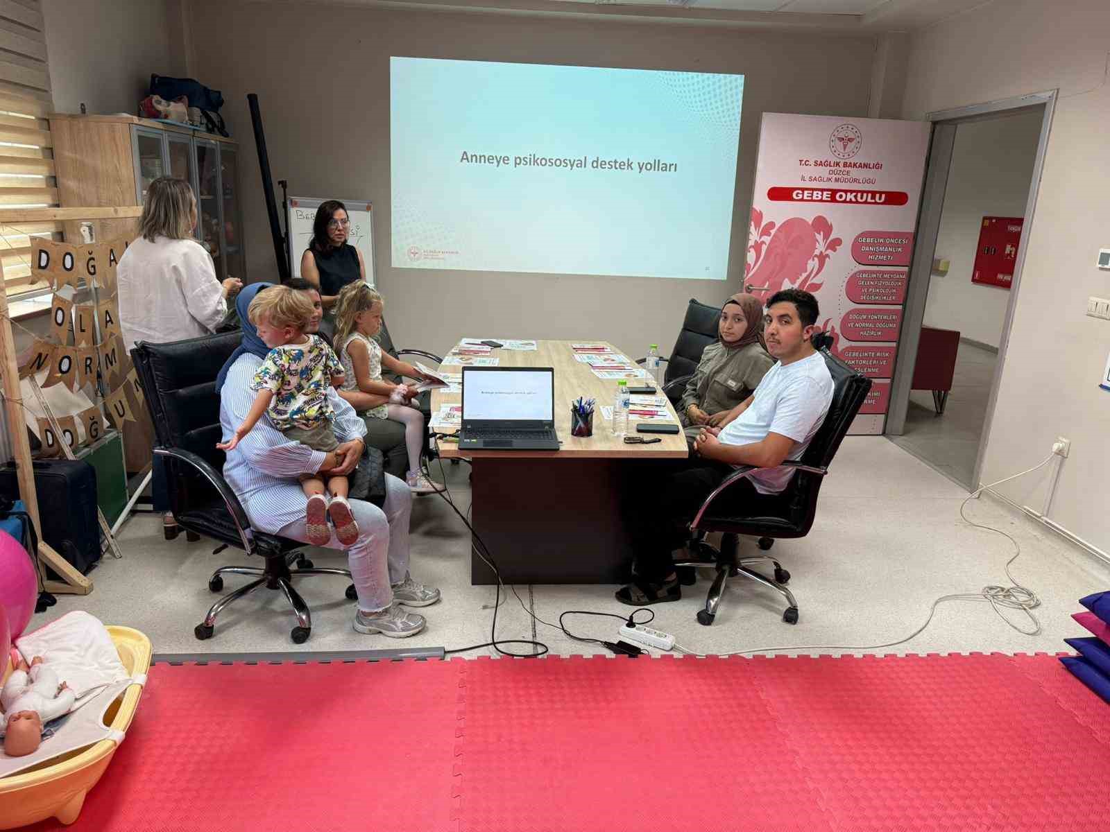 Eğitimler yüz yüze veriliyor