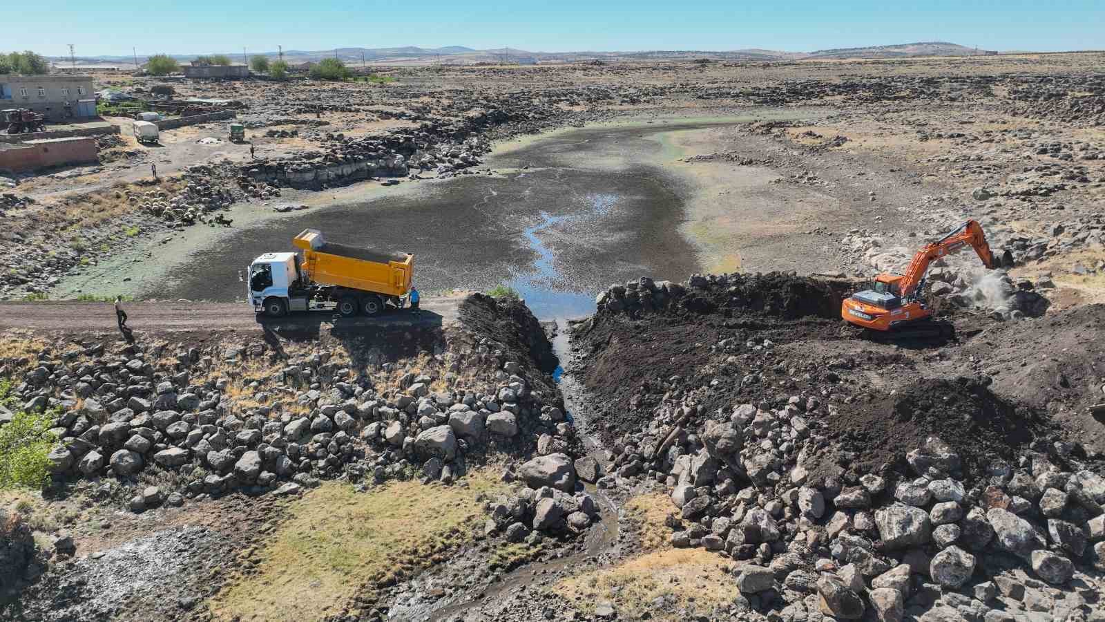 Diyarbakır’da 6 bin hayvanın faydalanacağı su kaynağı göletler onarıldı