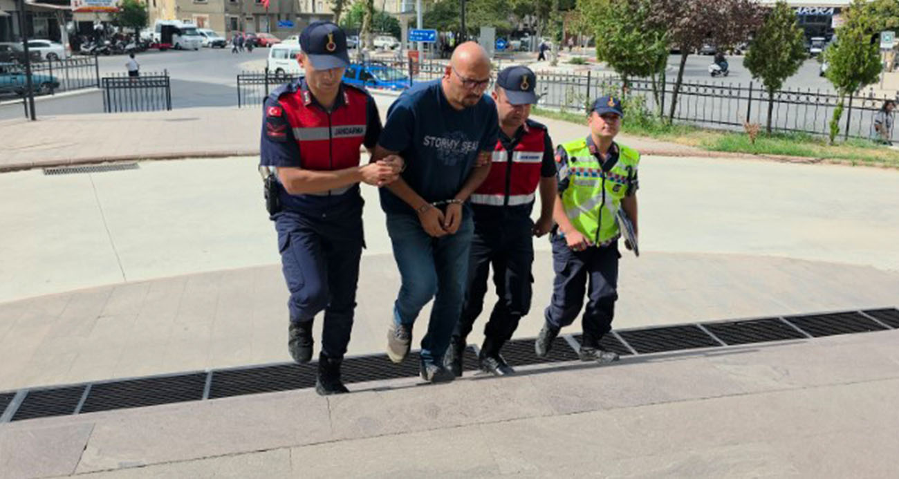 İzmir Büyükşehir personeli, FETÖ’den ihraç polis kimliğiyle yakalandı