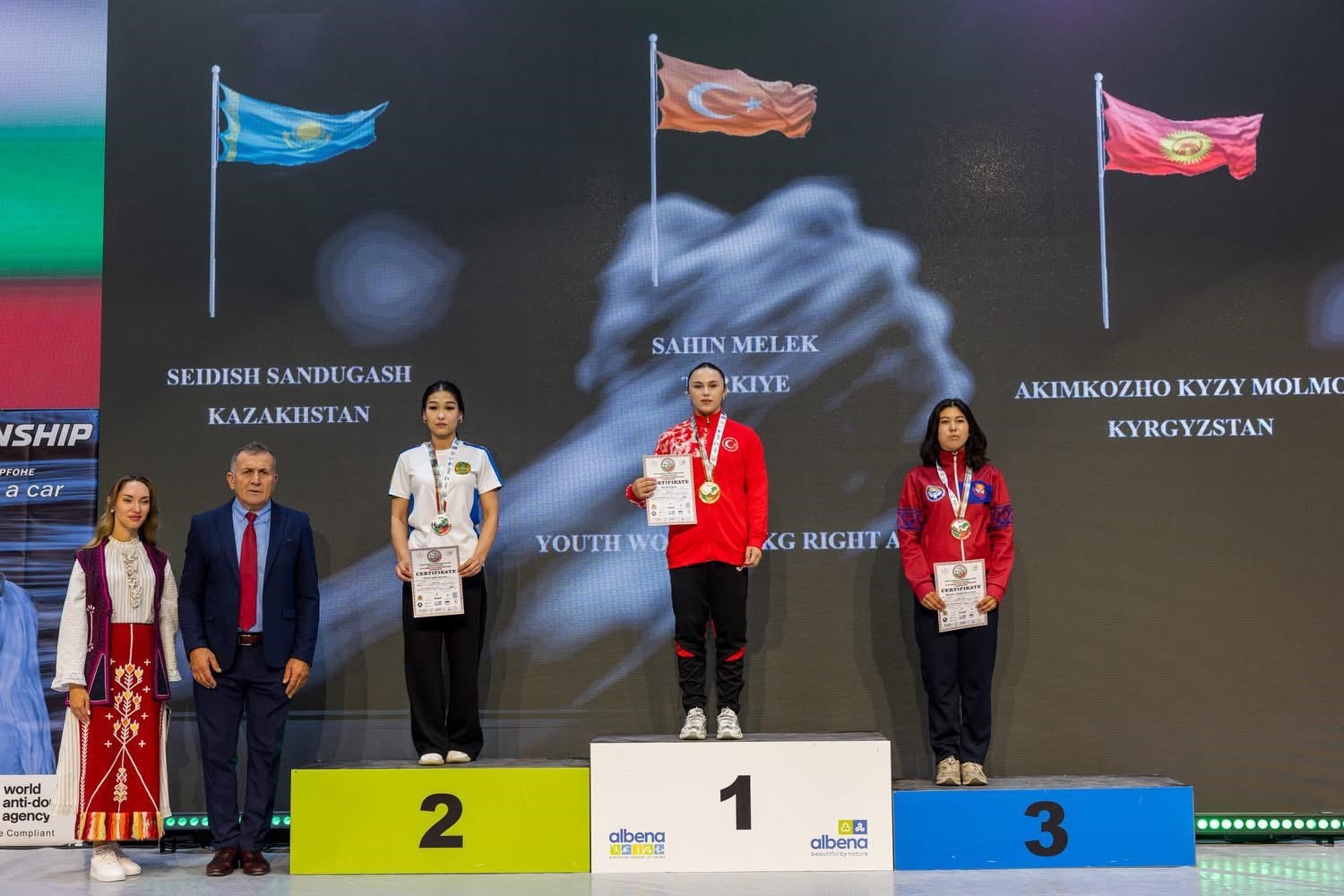 Sancaktepe’nin gururu Melek Şahin dünya şampiyonu oldu