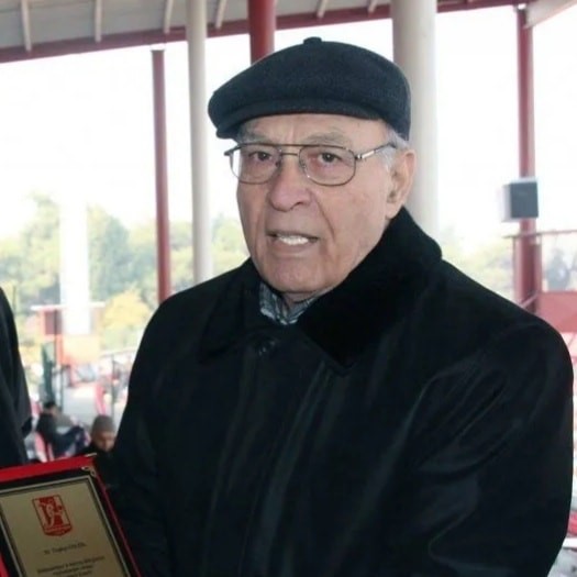 Balıkesirspor’un efsane futbolcu Coşkun Ehlidil hayatını kaybetti