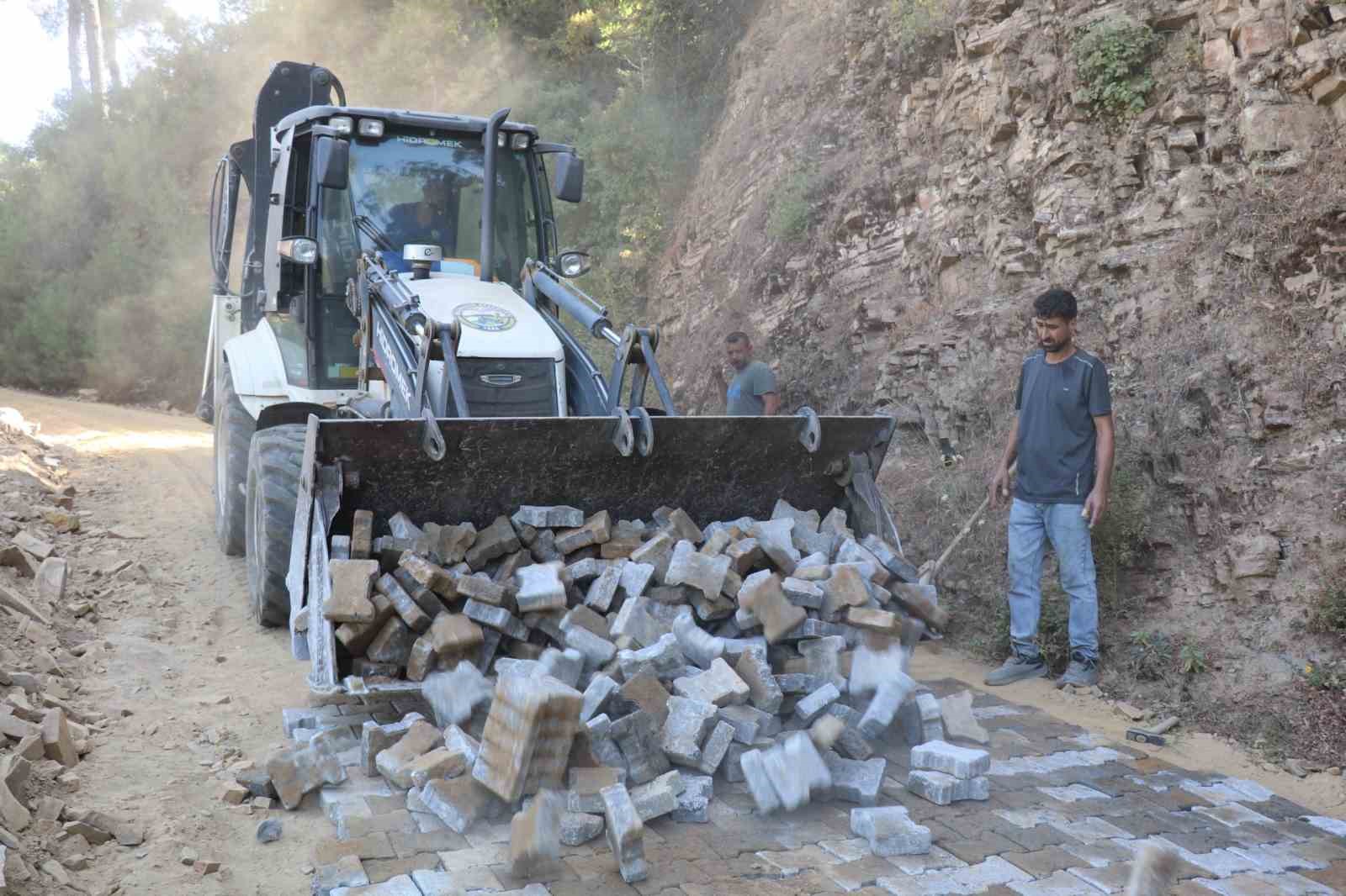 Bozdoğan Belediyesi kırsal mahallelerde çalışmalarını sürdürüyor