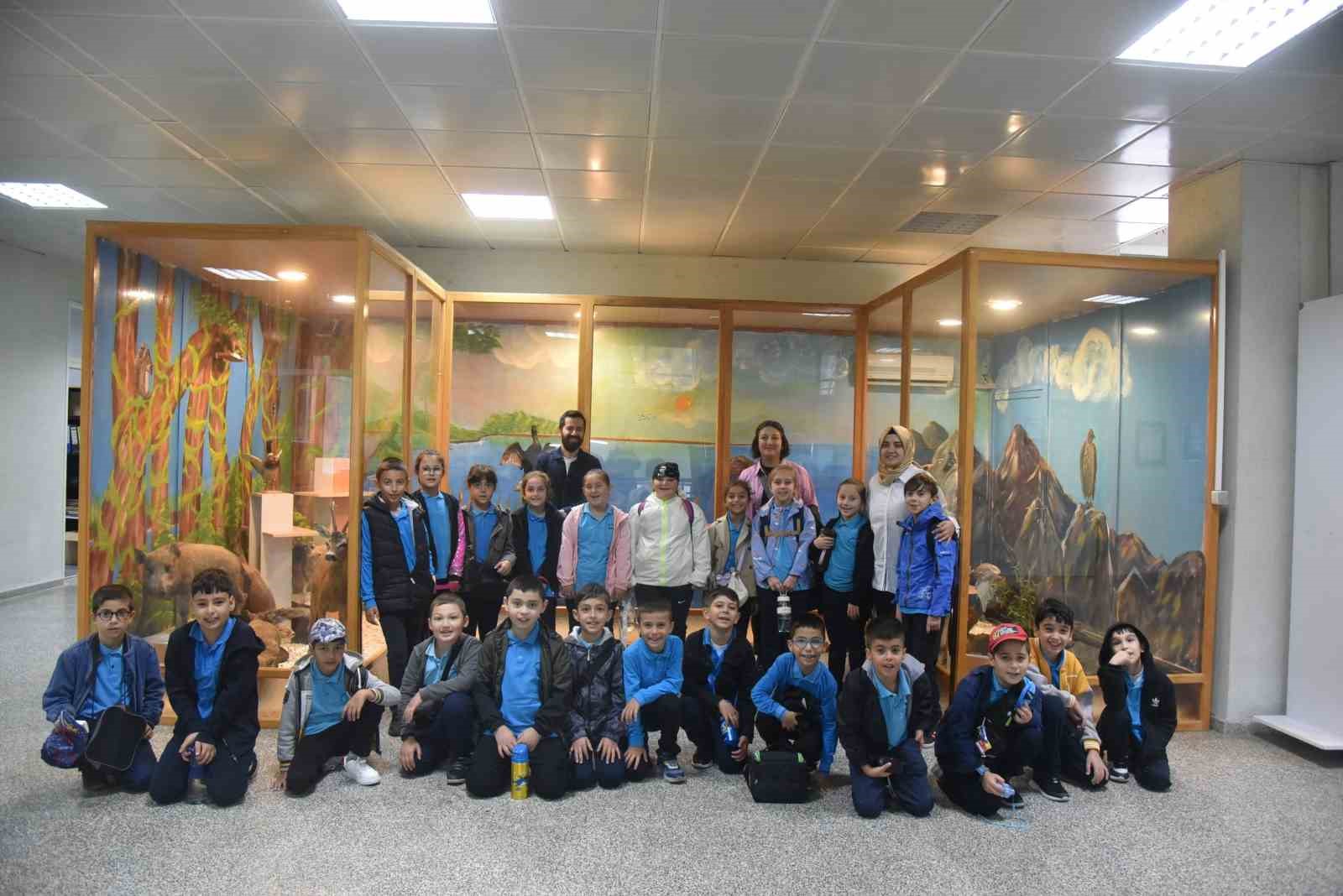 İlkokul öğrencilerinden bilim dolu ziyaret