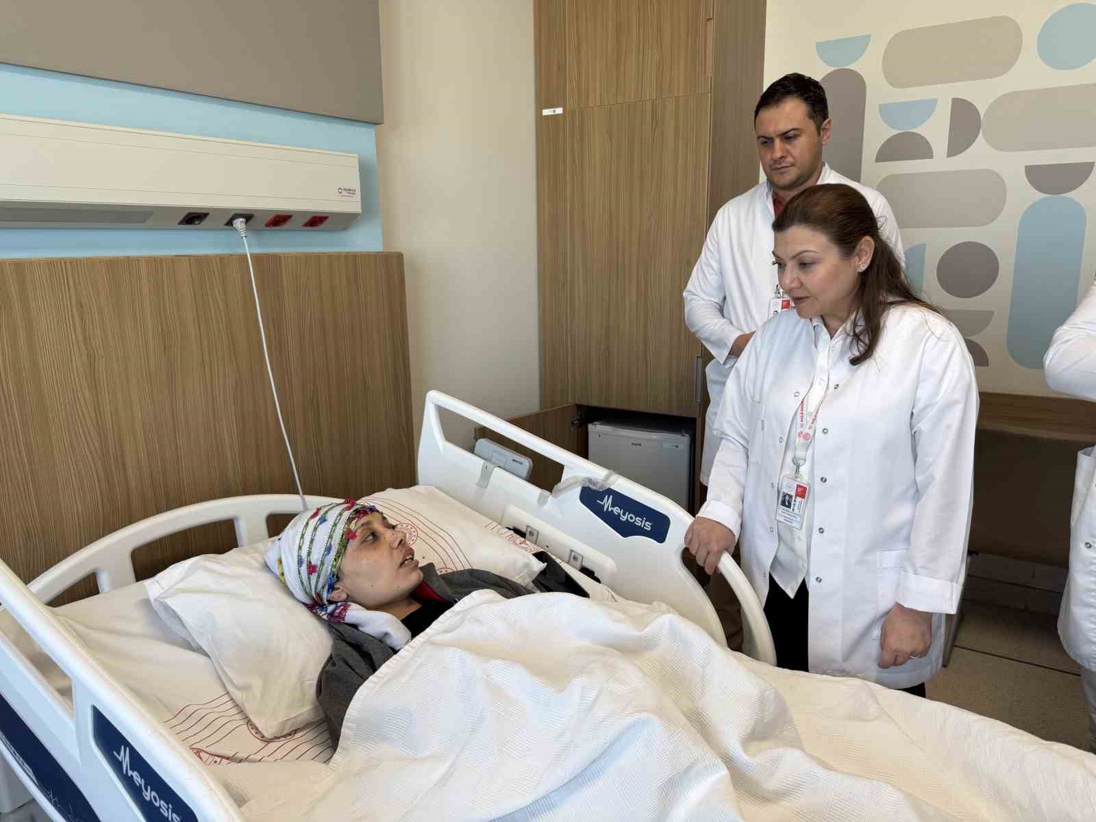 Altı aydır hiç durmadan hıçkırıyordu, sağlığına kavuştu