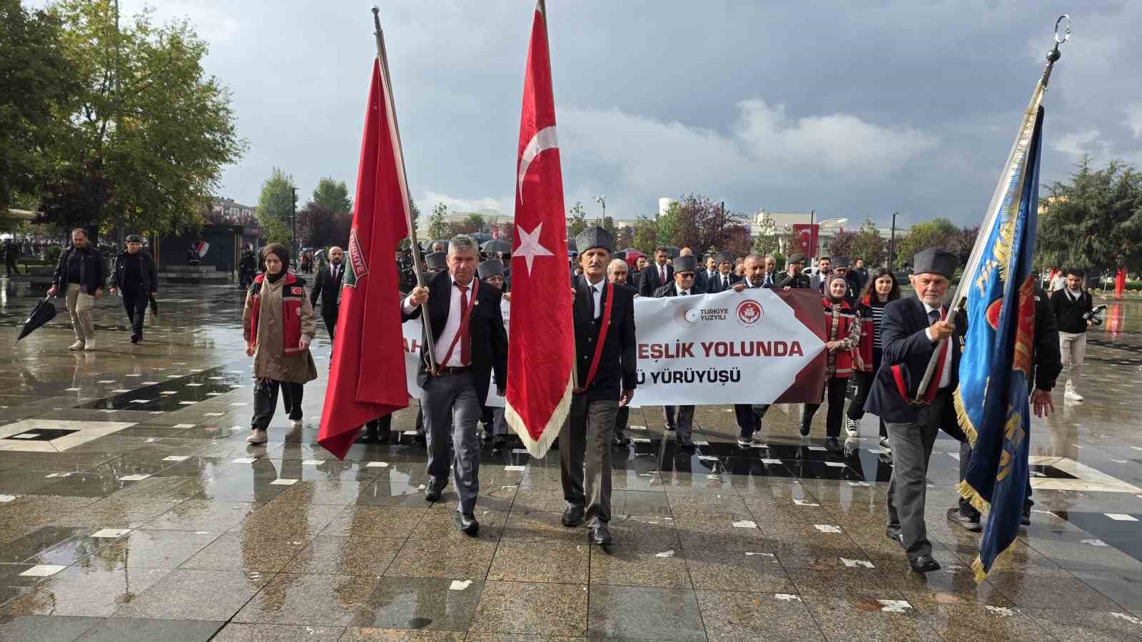 Düzce’de Gaziler Günü gururla kutlandı