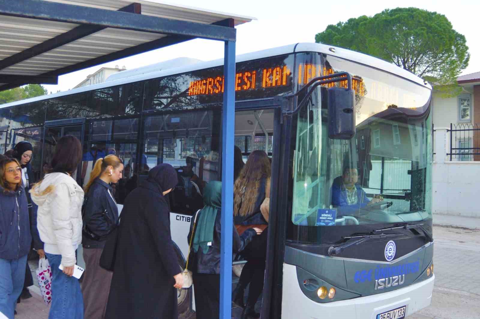 Ege Üniversitesi, kampüs içi ulaşımda öğrencilerine konforlu çözümler sunuyor