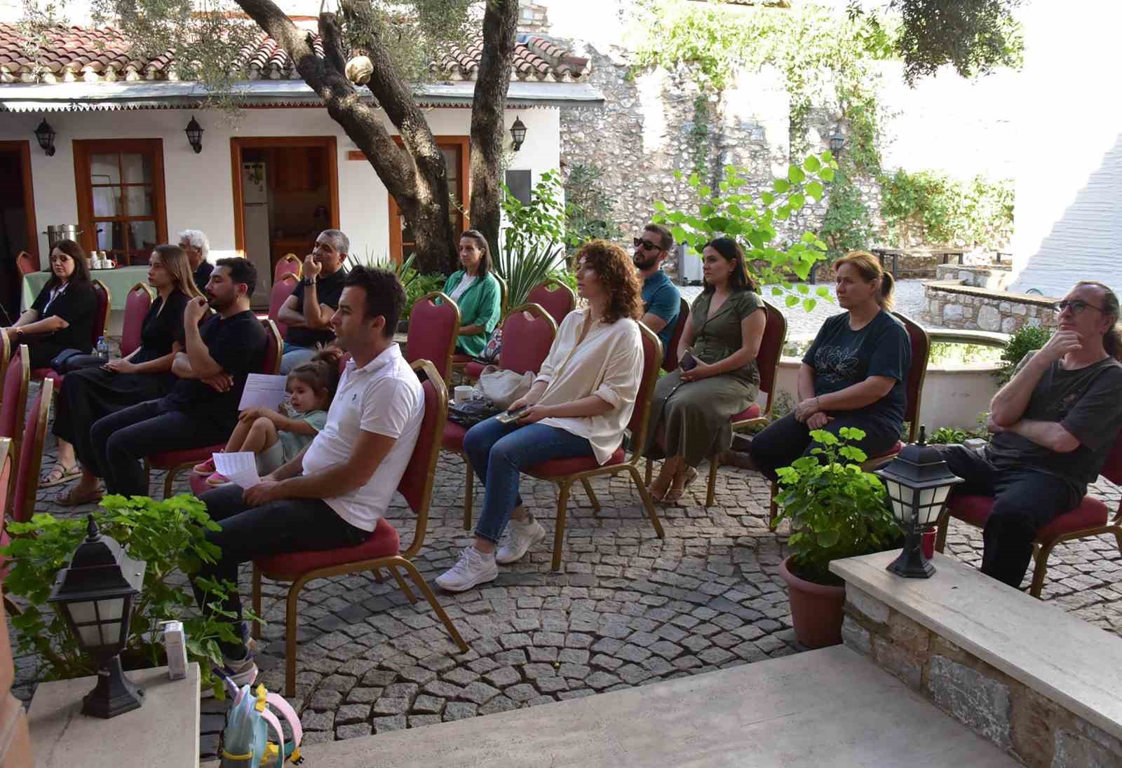 Bilim Kafe’de ikincil kaynakların önemi konuşuldu