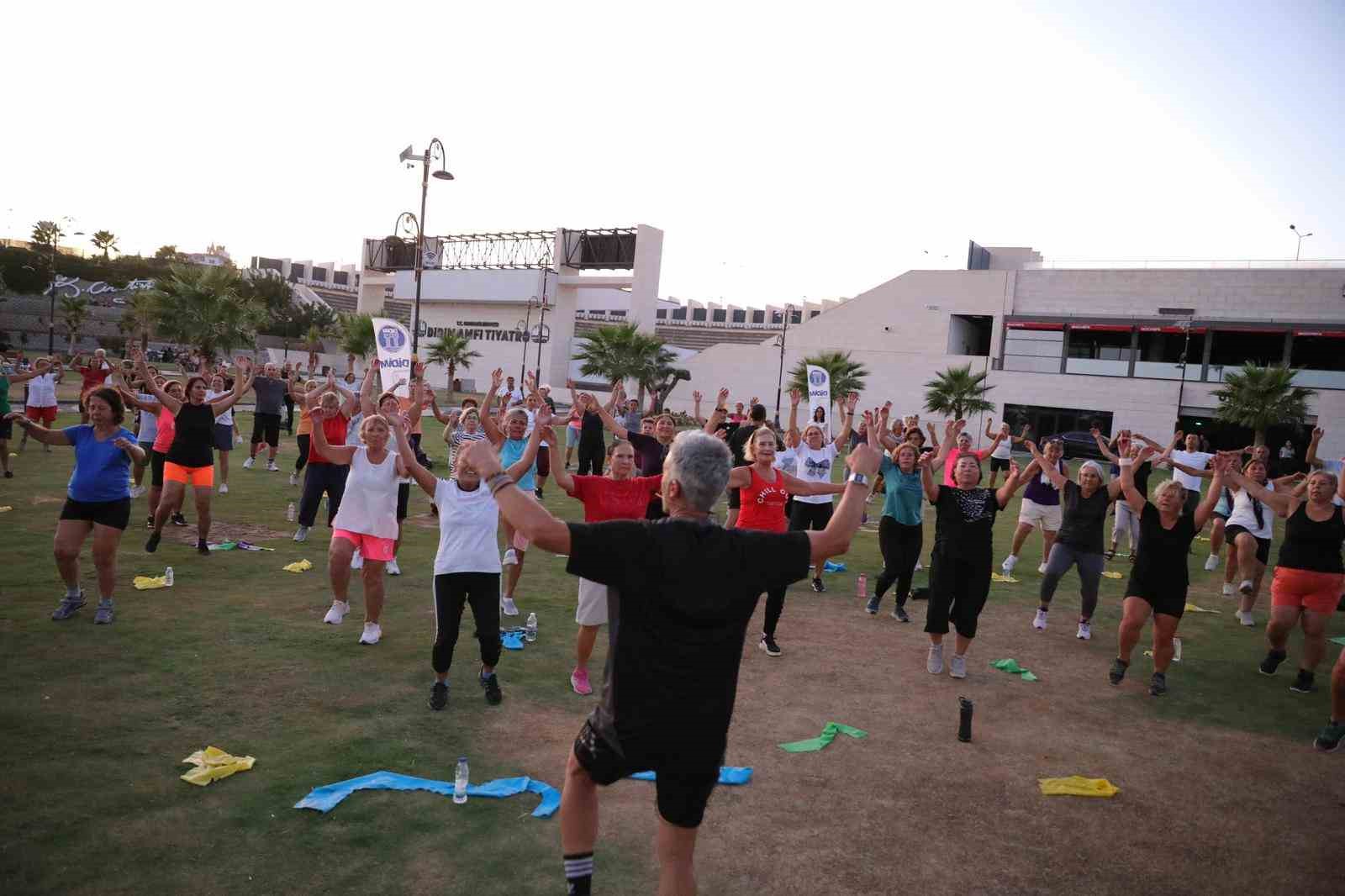 Didimliler ’Herkes için hareket’ sloganıyla spor yaptı