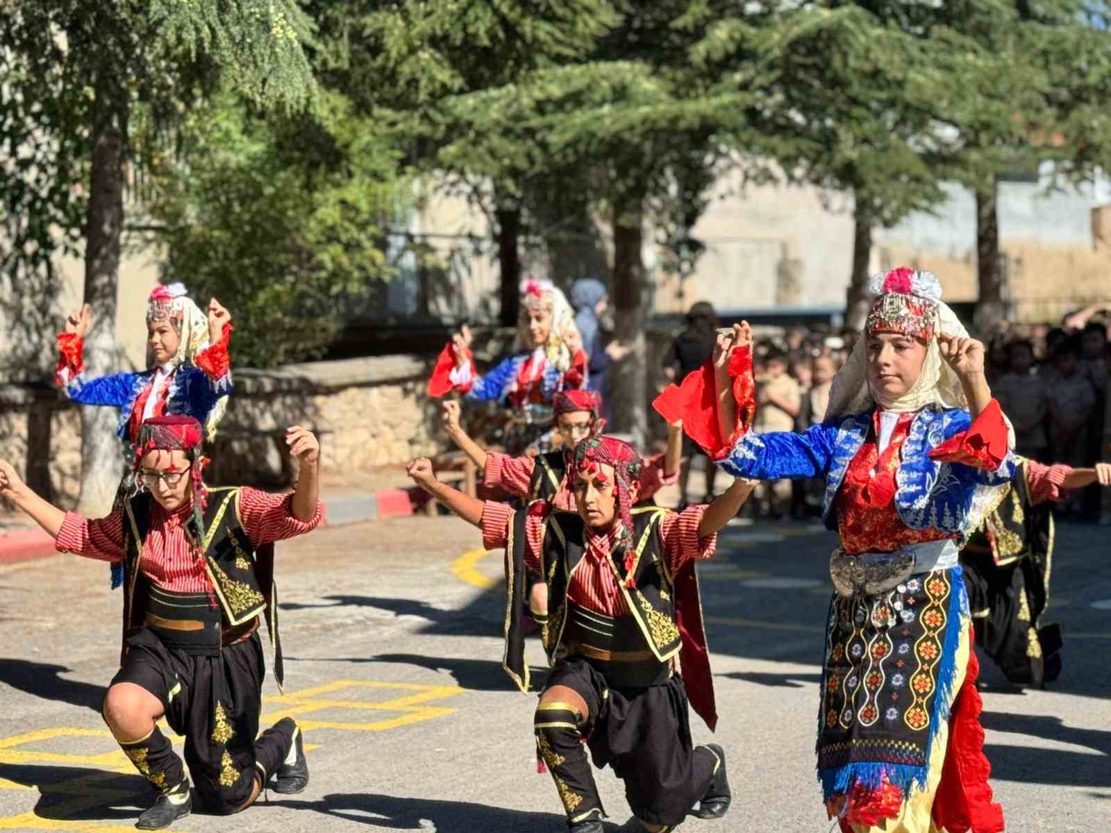 İlköğretim Haftası coşkuyla kutlandı