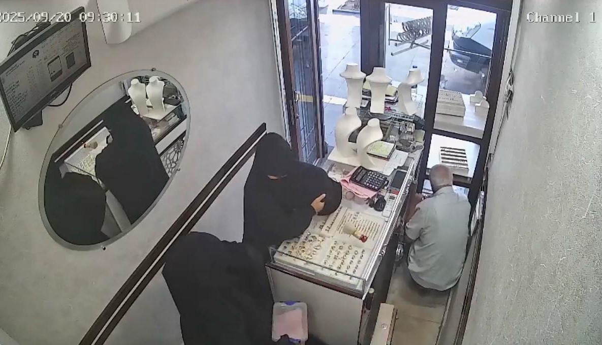 Diyarbakır’da kadınlar kuyumcudan 2,5 kilo altın çaldı