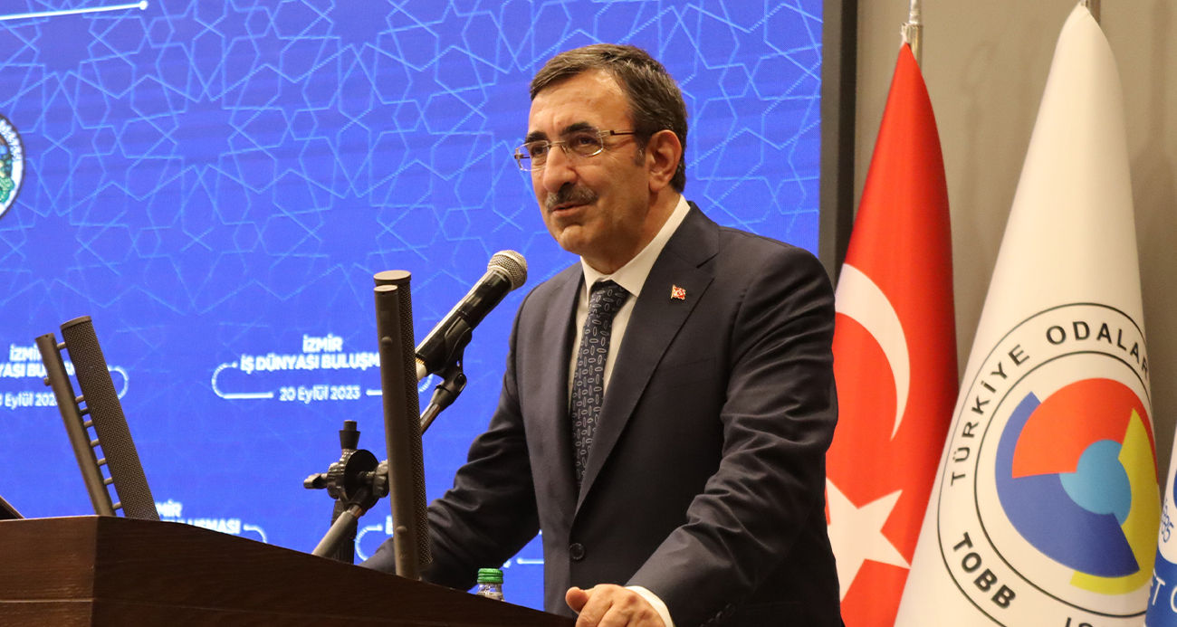 Yılmaz'dan Özel'e tepki!