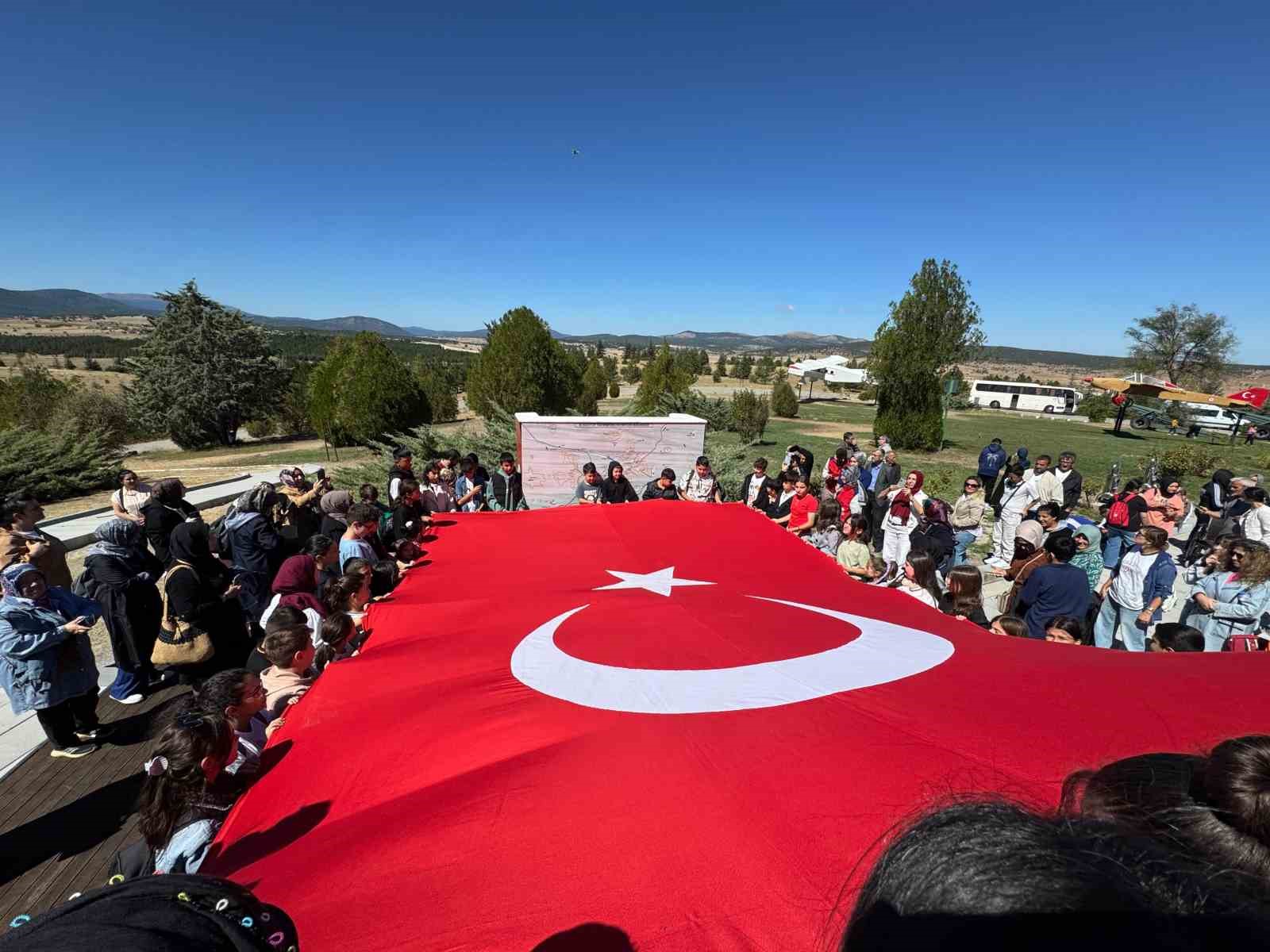 Dumlupınar’da geleneksel piknik şöleni