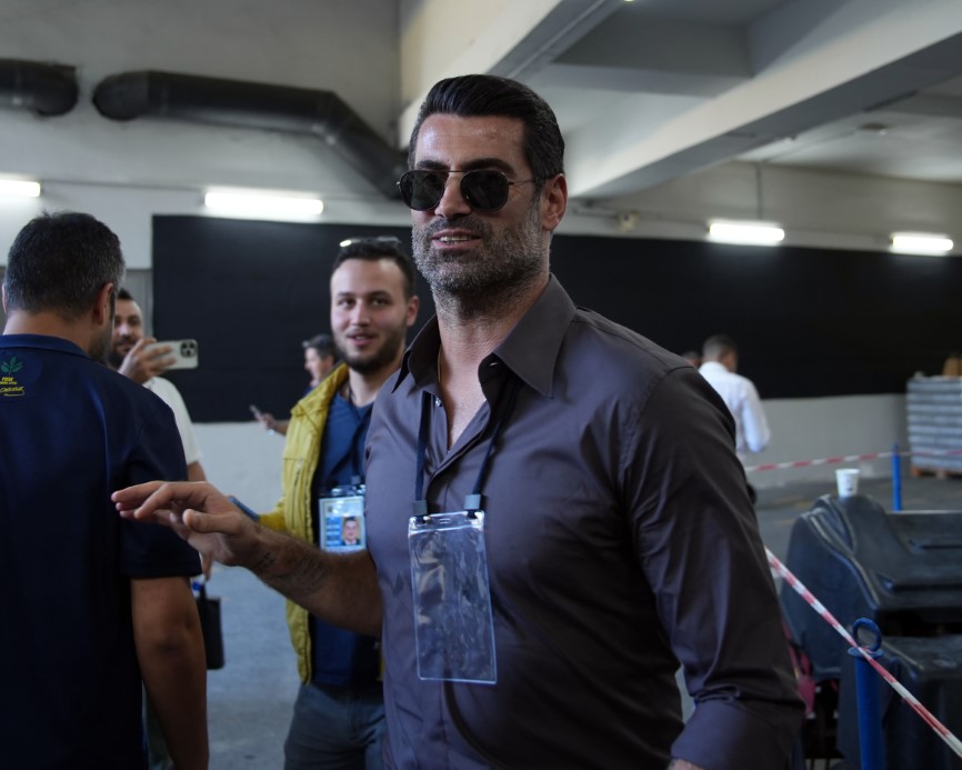 Volkan Demirel, başkanlık seçimi için stada geldi