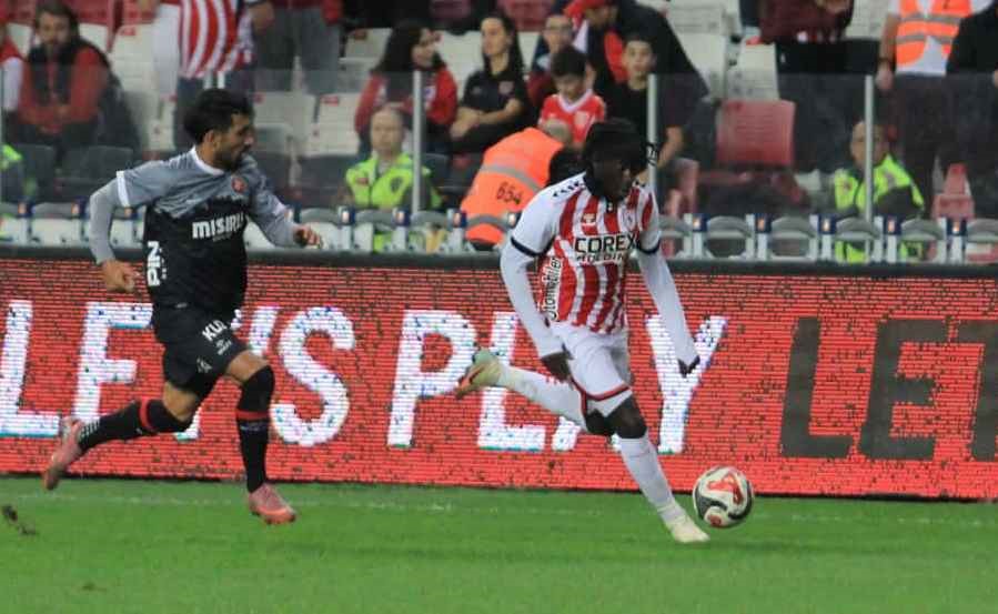 Trendyol Süper Lig: Samsunspor: 0 - Fatih Karagümrük: 0 (Maç devam ediyor)