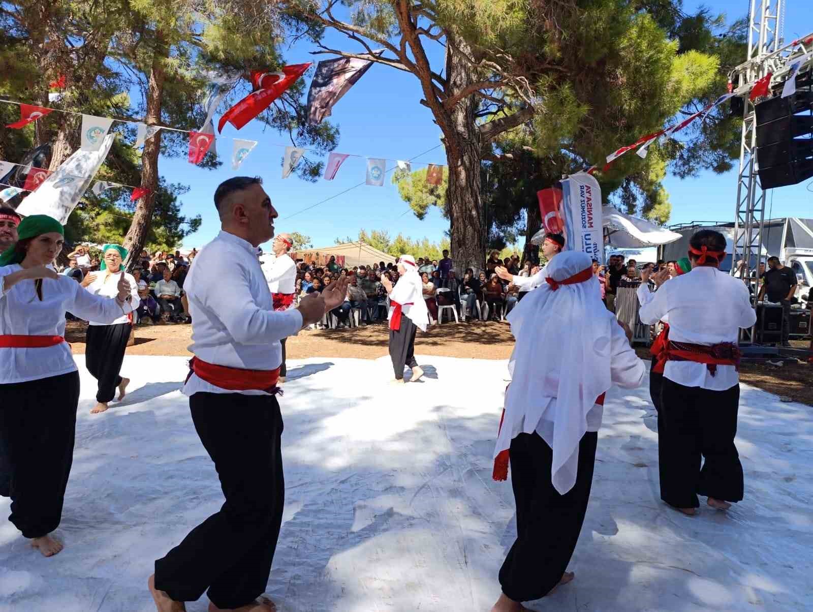 Kula’da Bağdatlı Sultan Anma Etkinlikleri binlerce kişiyi buluşturdu