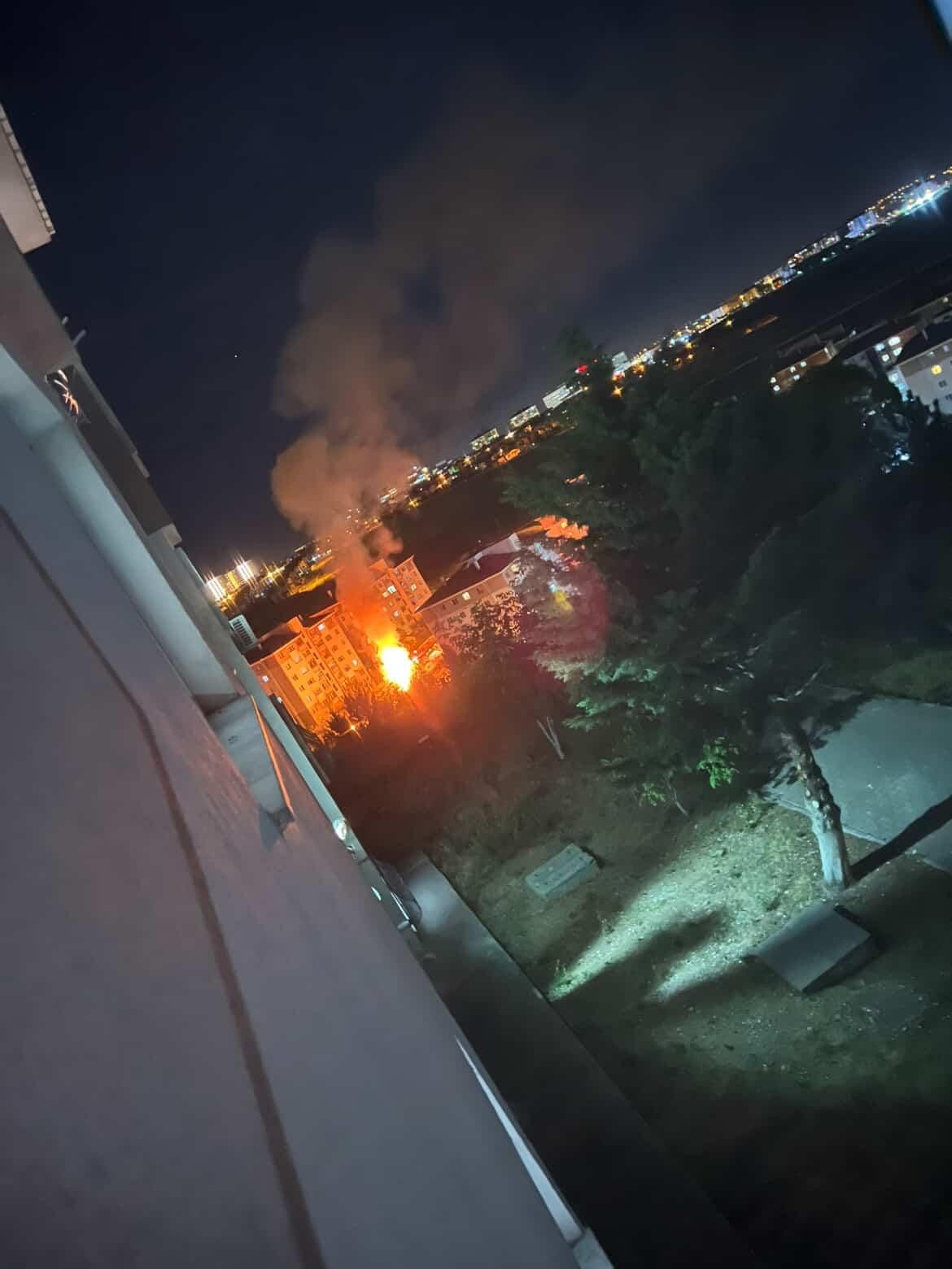 Ankara’da arızalanan kamyon yandı