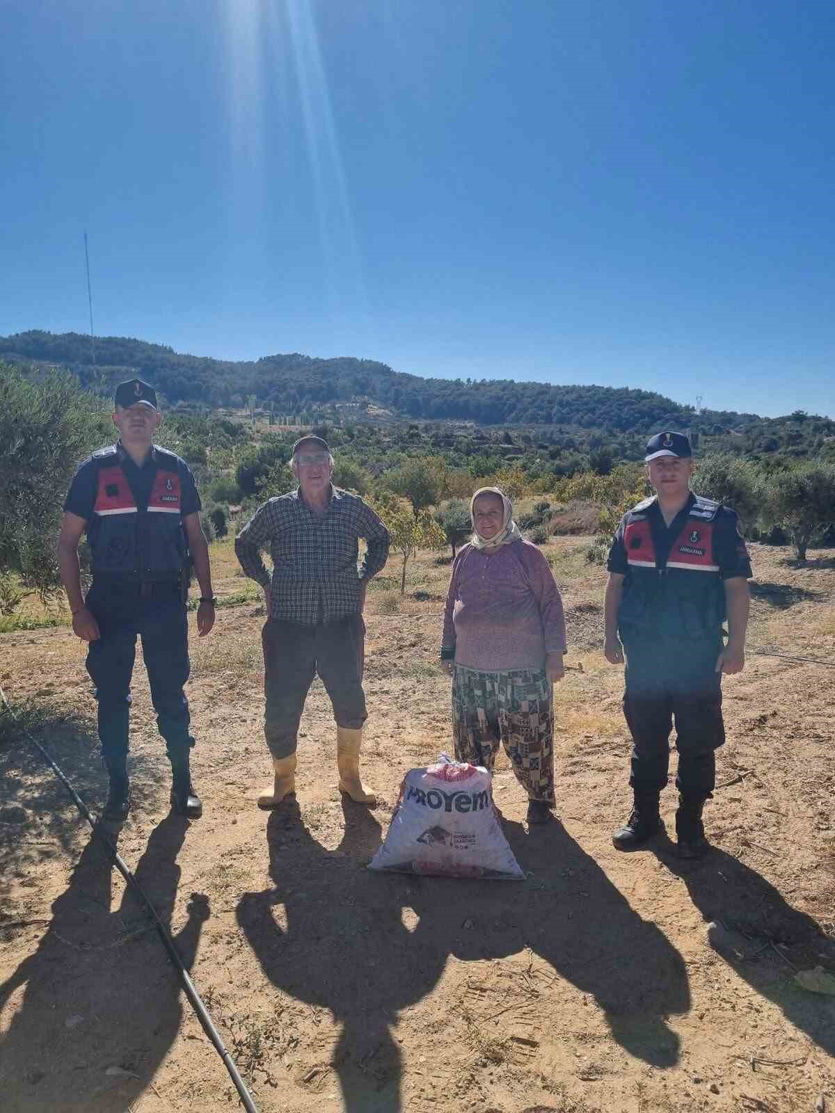 İncir hırsızlığına Jandarmadan suçüstü: 37 kilo kuru incir ele geçirildi