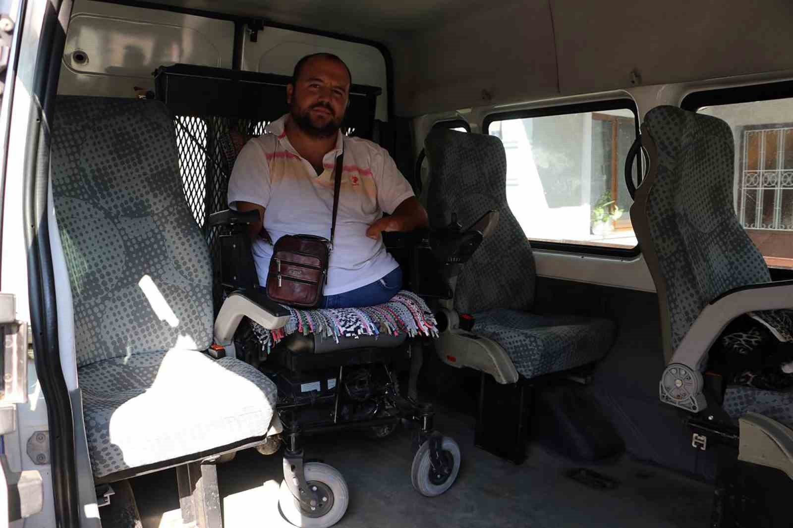 Sakarya Büyükşehir’den özel gereksinimli vatandaşlara ulaşım desteği