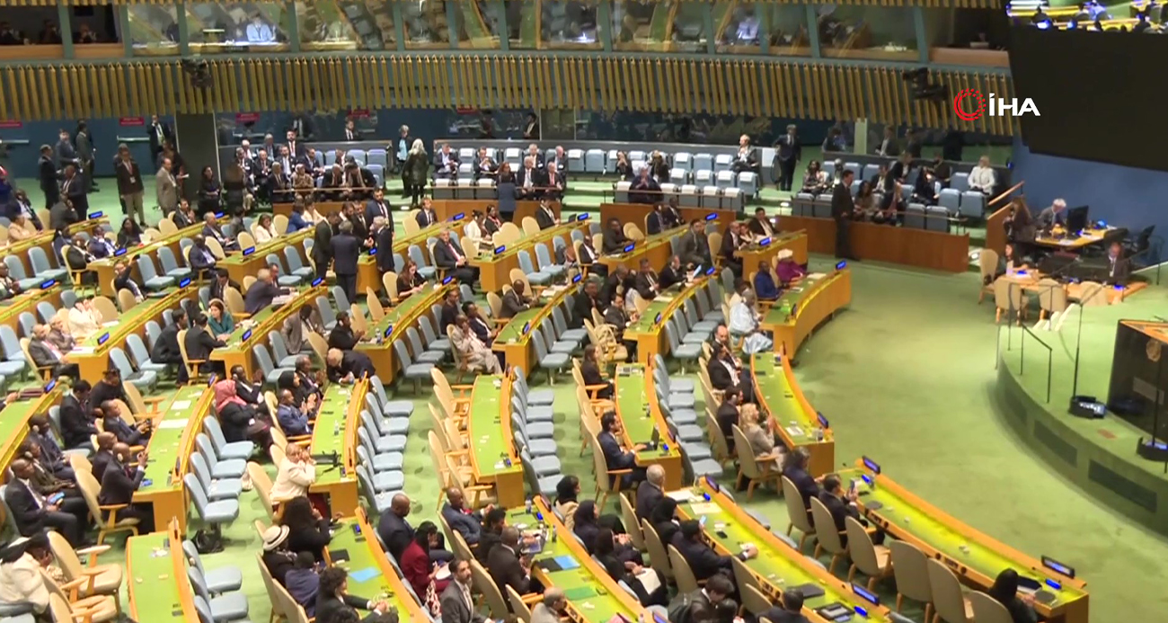 Cumhurbaşkanı Erdoğan, BM salonunda konuşması öncesinde dakikalarca alkışlandı