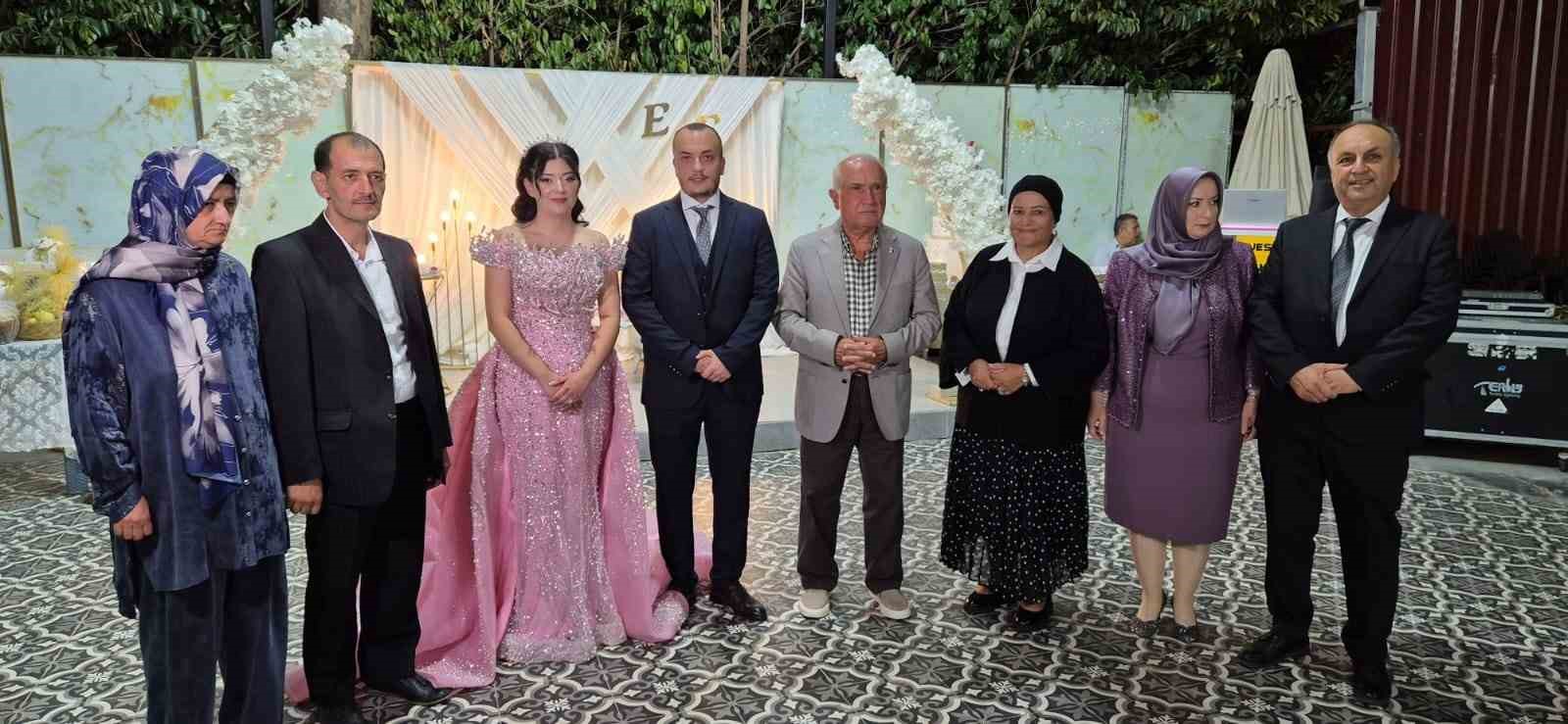 Eski TBMM Başkanı Çiçek’in esprili çıkışı geceye damga vurdu: 