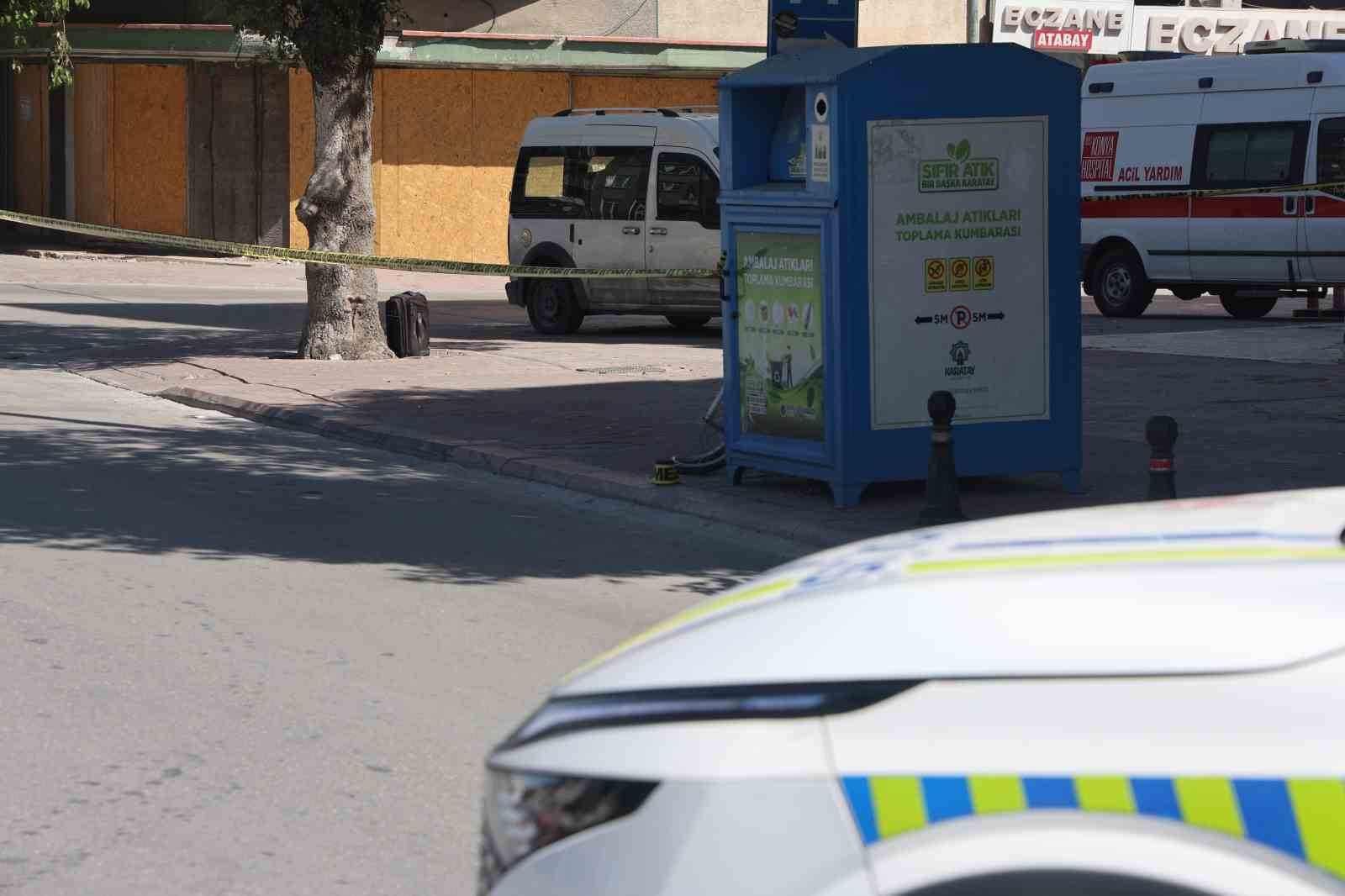 Caddeyi trafiğe kapattıran şüpheli valiz ihbarı asılsız çıktı